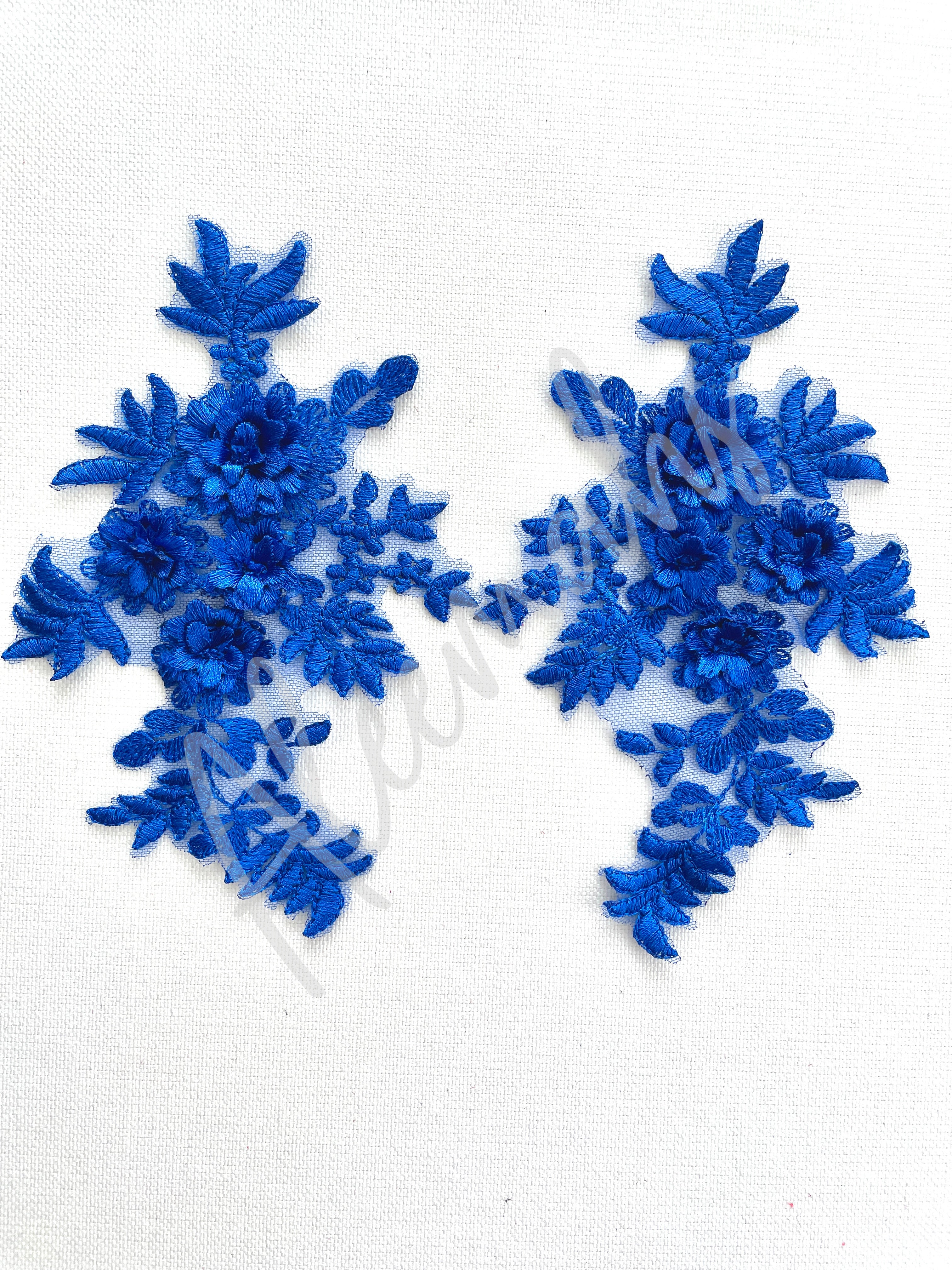 LA-033: 3D floral lace applique pair: Royal Blue