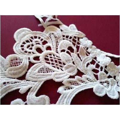 LA - 029: White lace bodice - Aleemahs