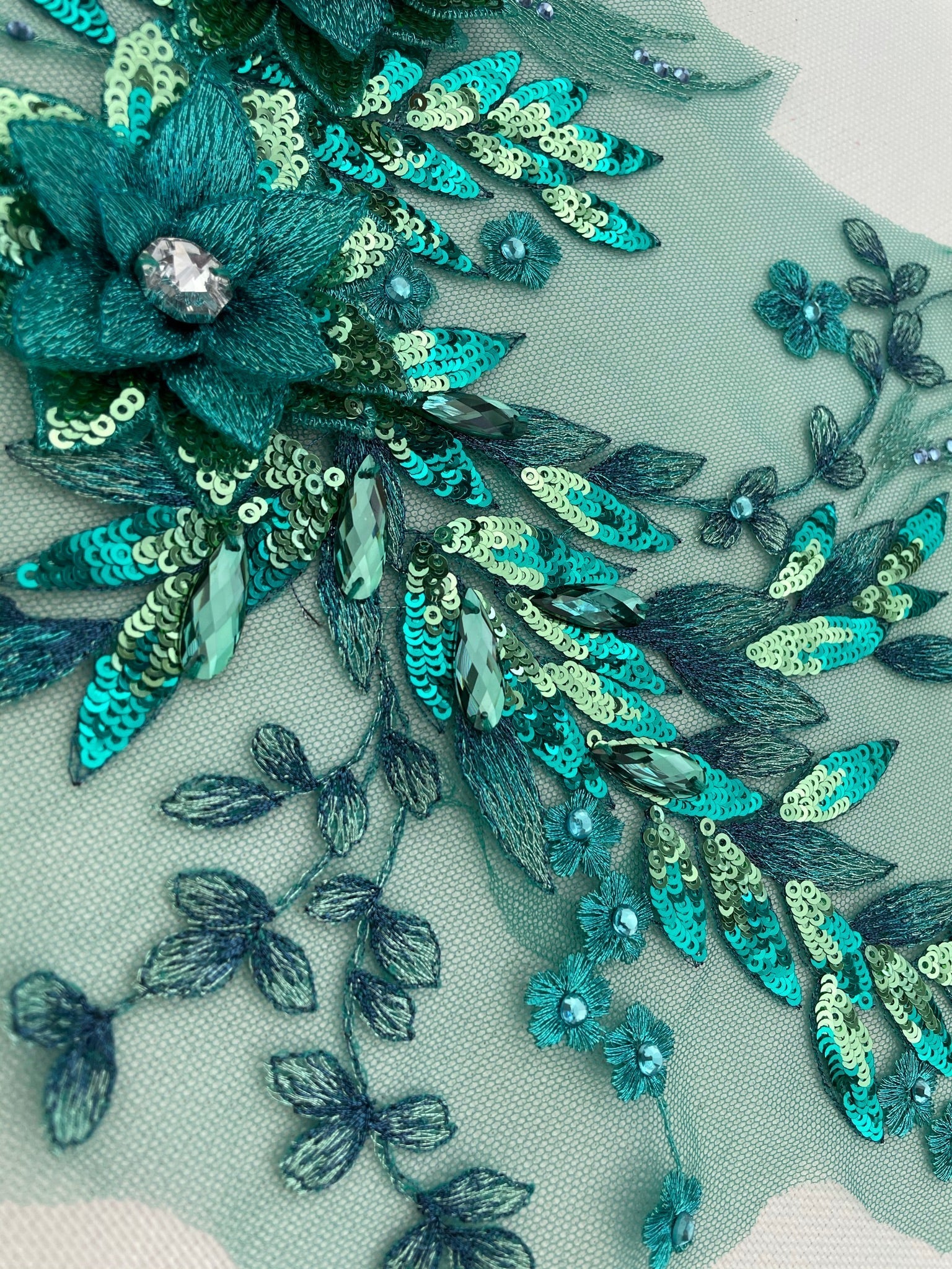 LA - 145 - Teal lace applique - Aleemahs