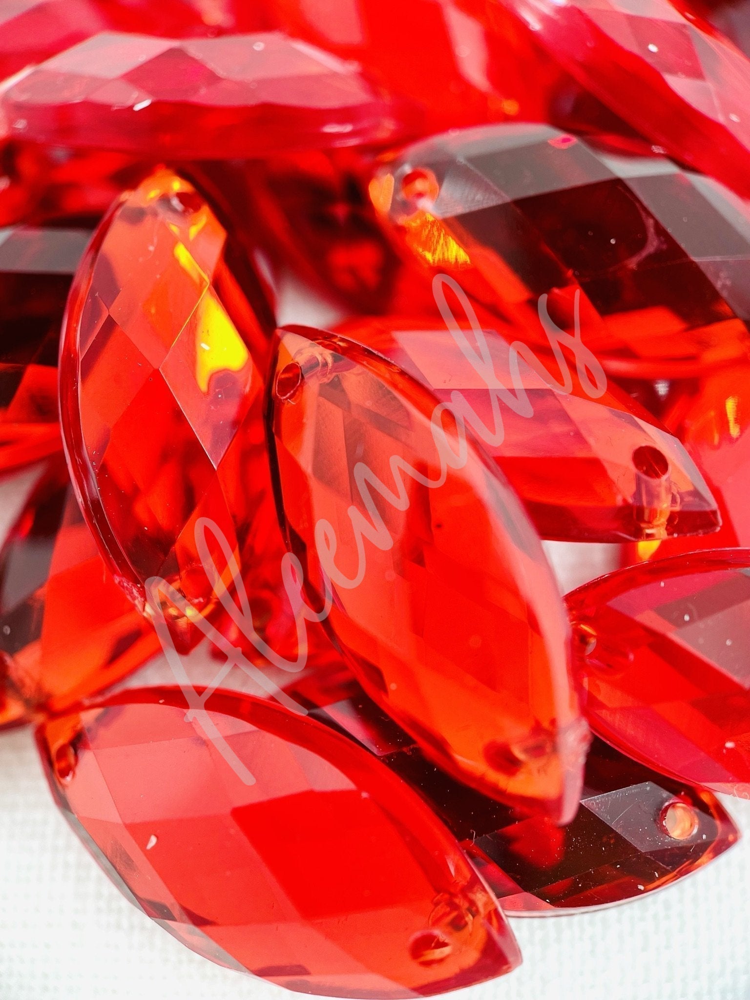 Light Siam Eye Acrylic Jewel - Aleemahs