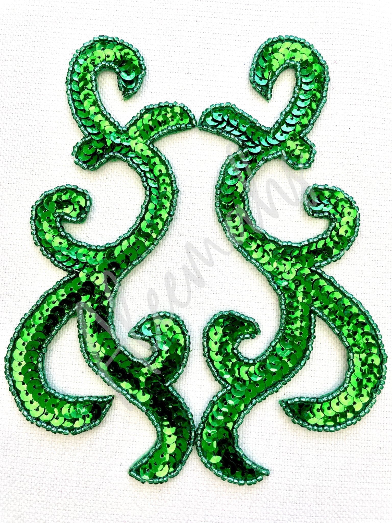 P - 044 Green sequin and bead pair - Aleemahs