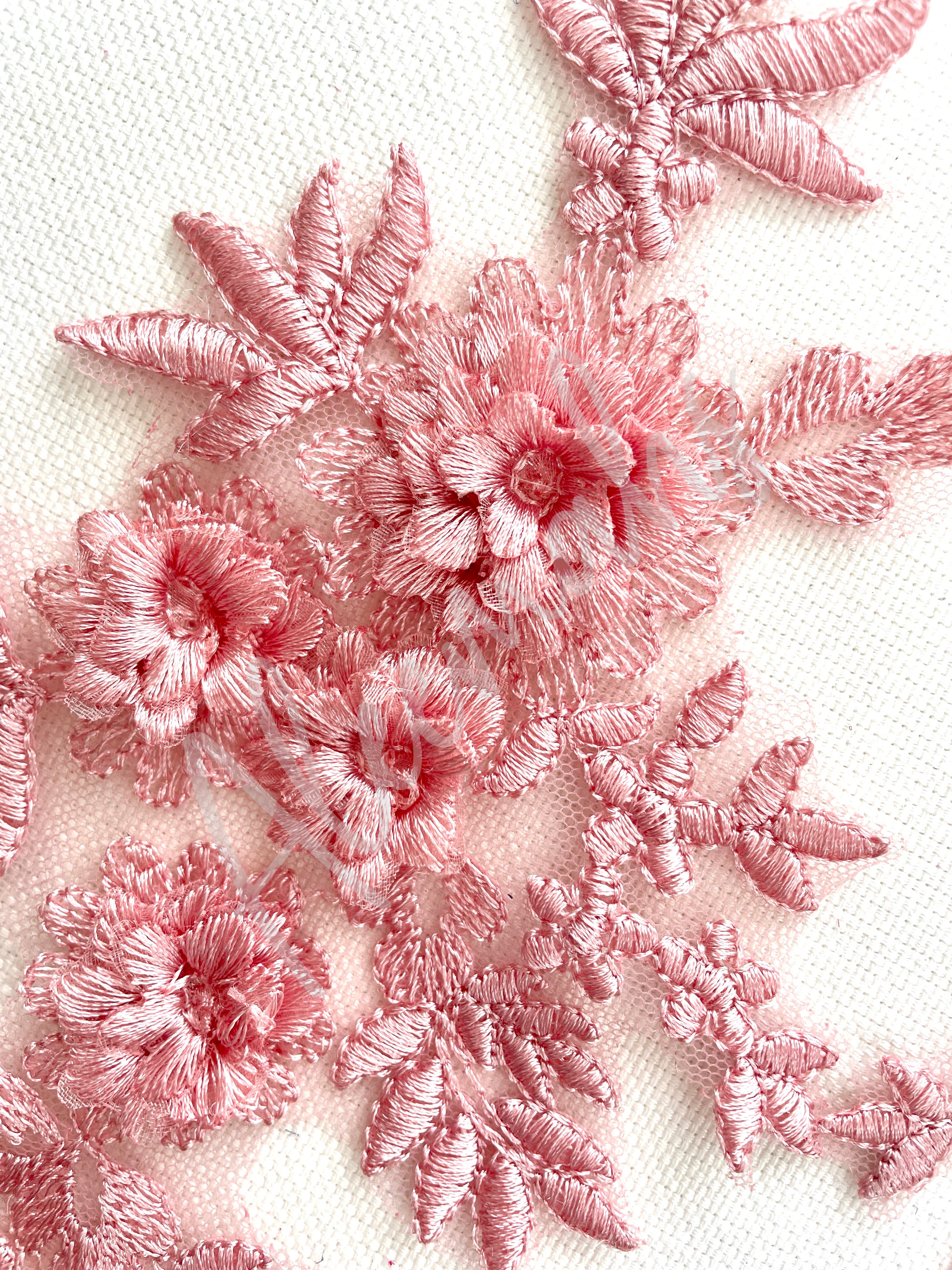 LA-033: 3D floral lace applique pair: Dusty Pink