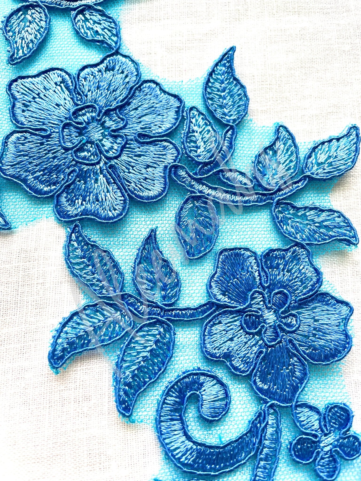 LA - 025: Blue lace pair - Aleemahs