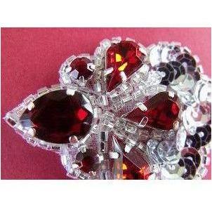 a-032-silver-and-red-centrepiece