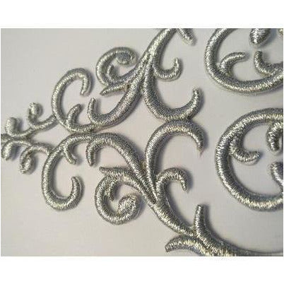 emb-036-scrolled-heart-silver