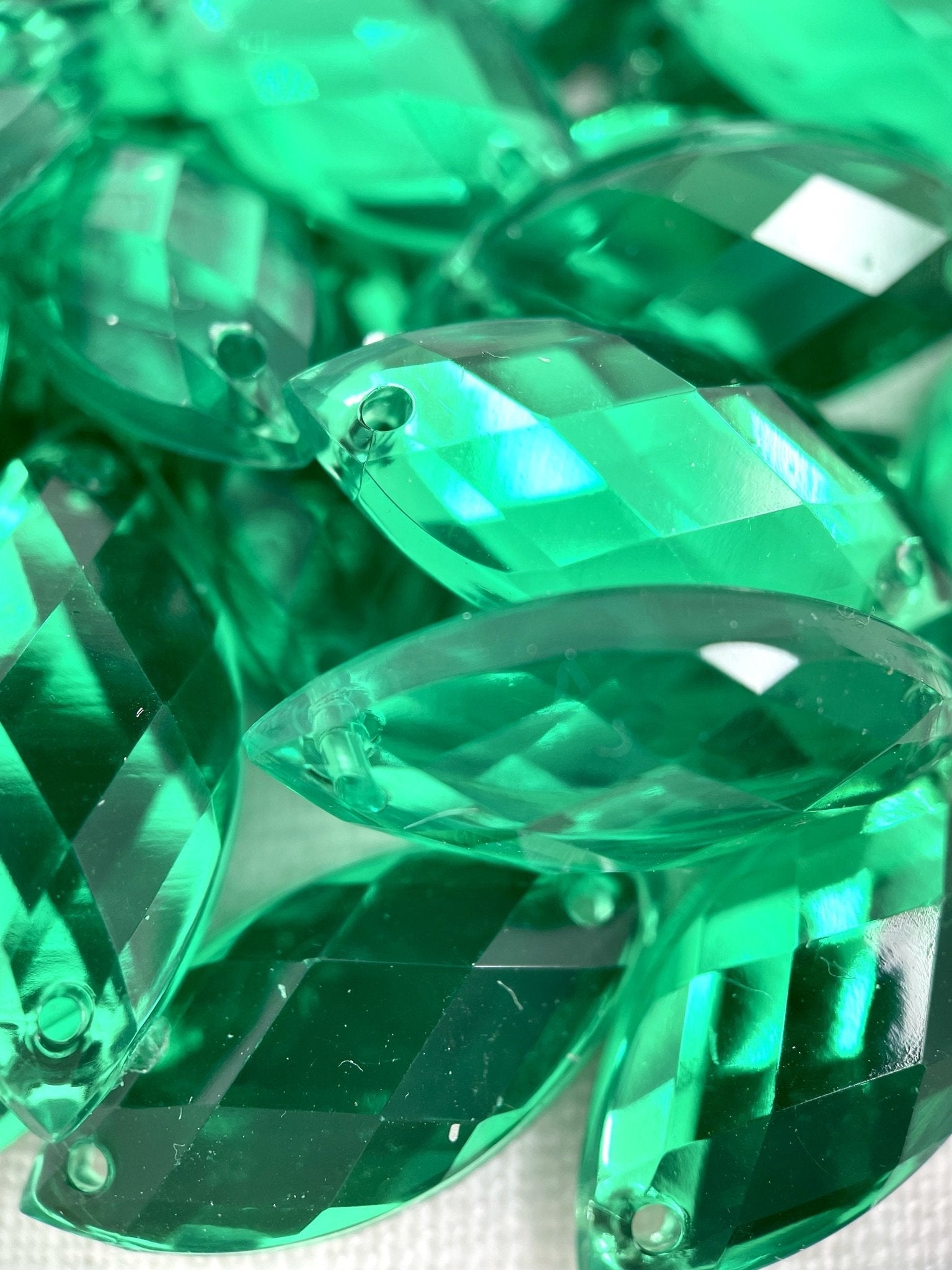 Emerald Eye 9 x 20mm Acrylic Jewel