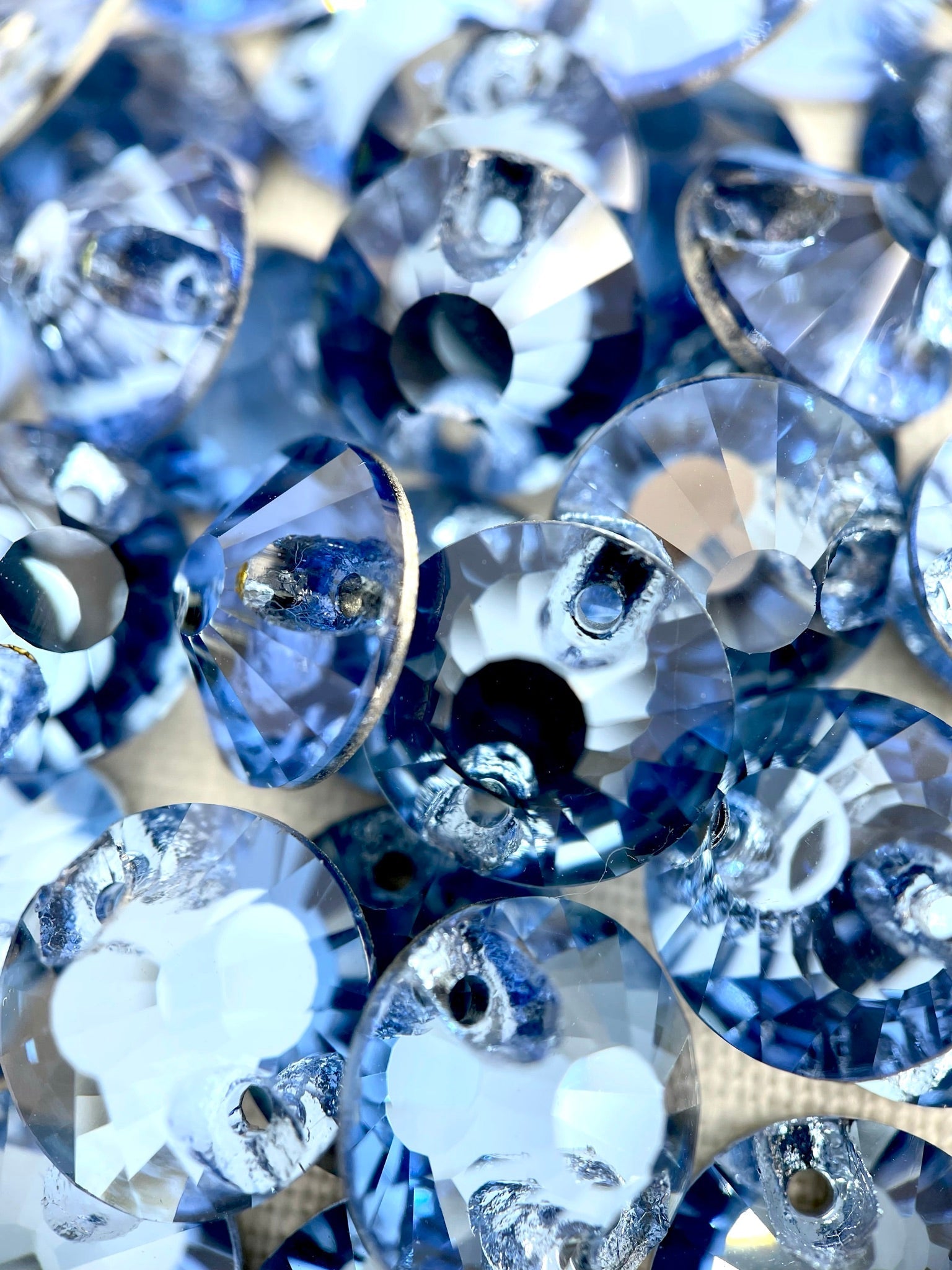 Light Sapphire Round 10mm Glass Jewel