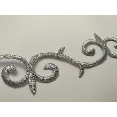 et-031-silver-embroidered-scroll-trim