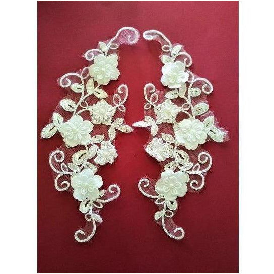 la-066-3d-white-lace-applique-pair