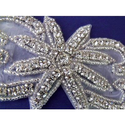 R-116 Rhinestone applique with star centre