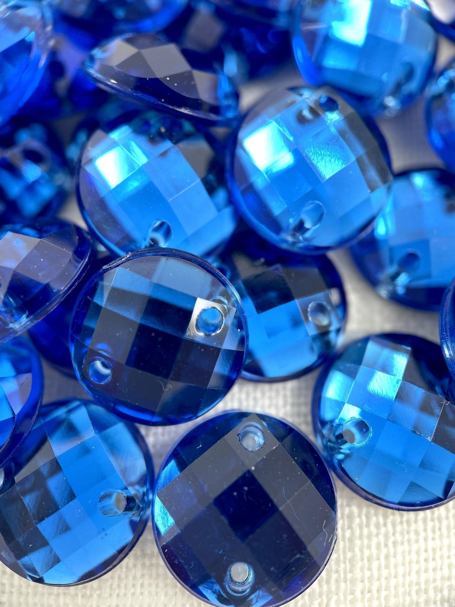 Sapphire Round Acrylic Jewel