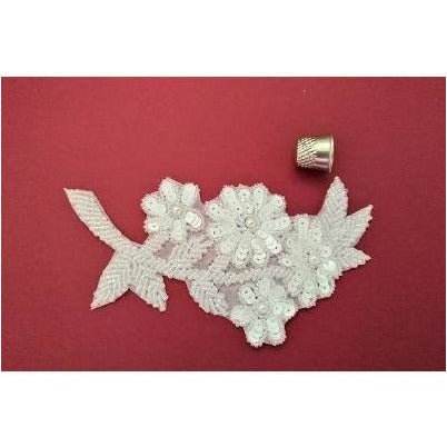 A - 095: White leaf and flower applique - Aleemahs