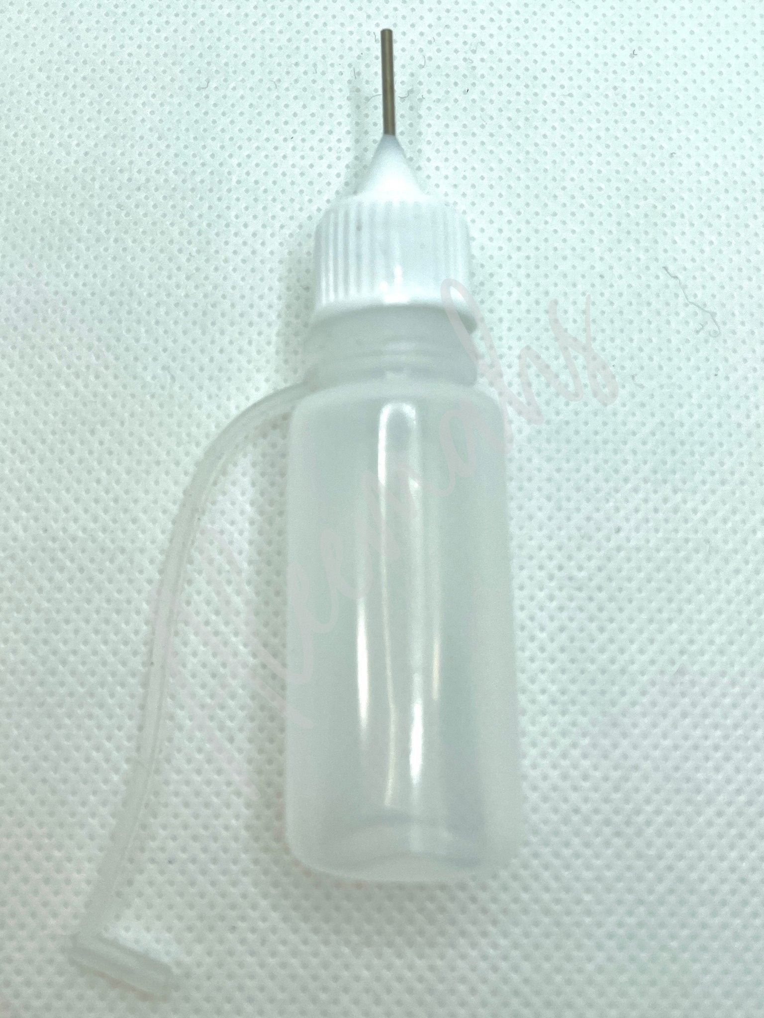 ACC - 235 Glue bottle - Aleemahs