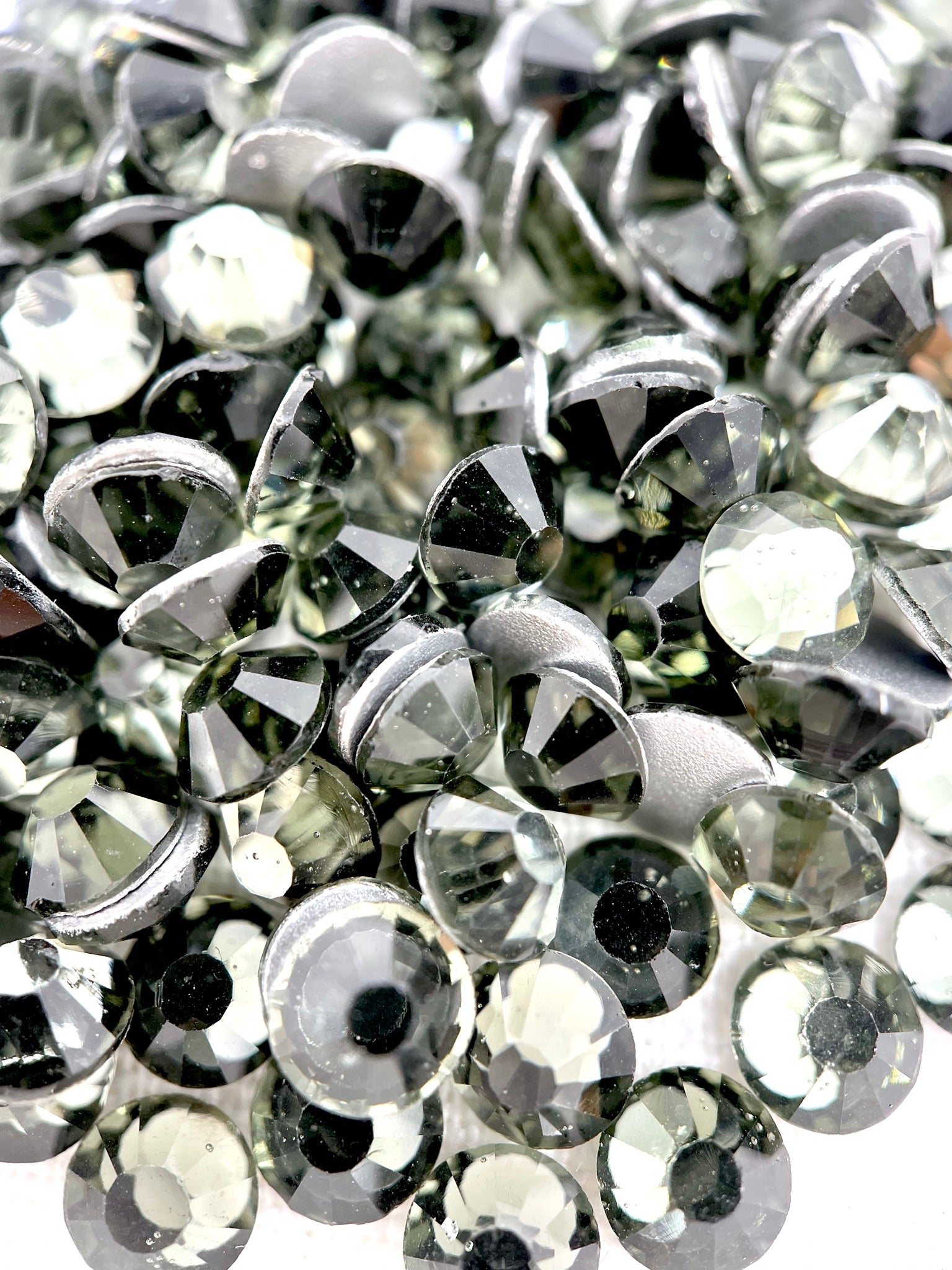 Black Diamond Hot Fix - Aleemahs