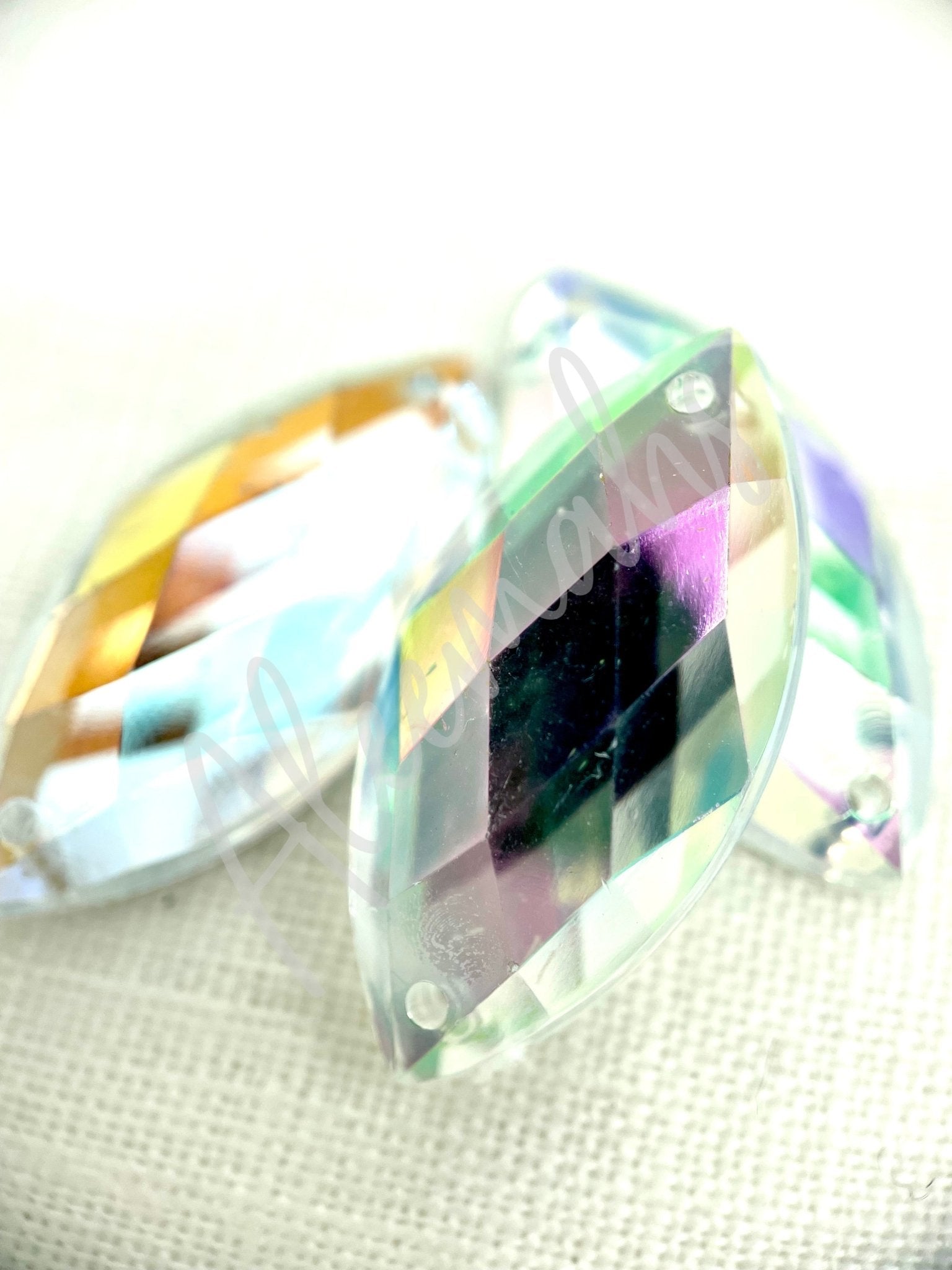 Crystal AB Eye Acrylic Jewel - Aleemahs