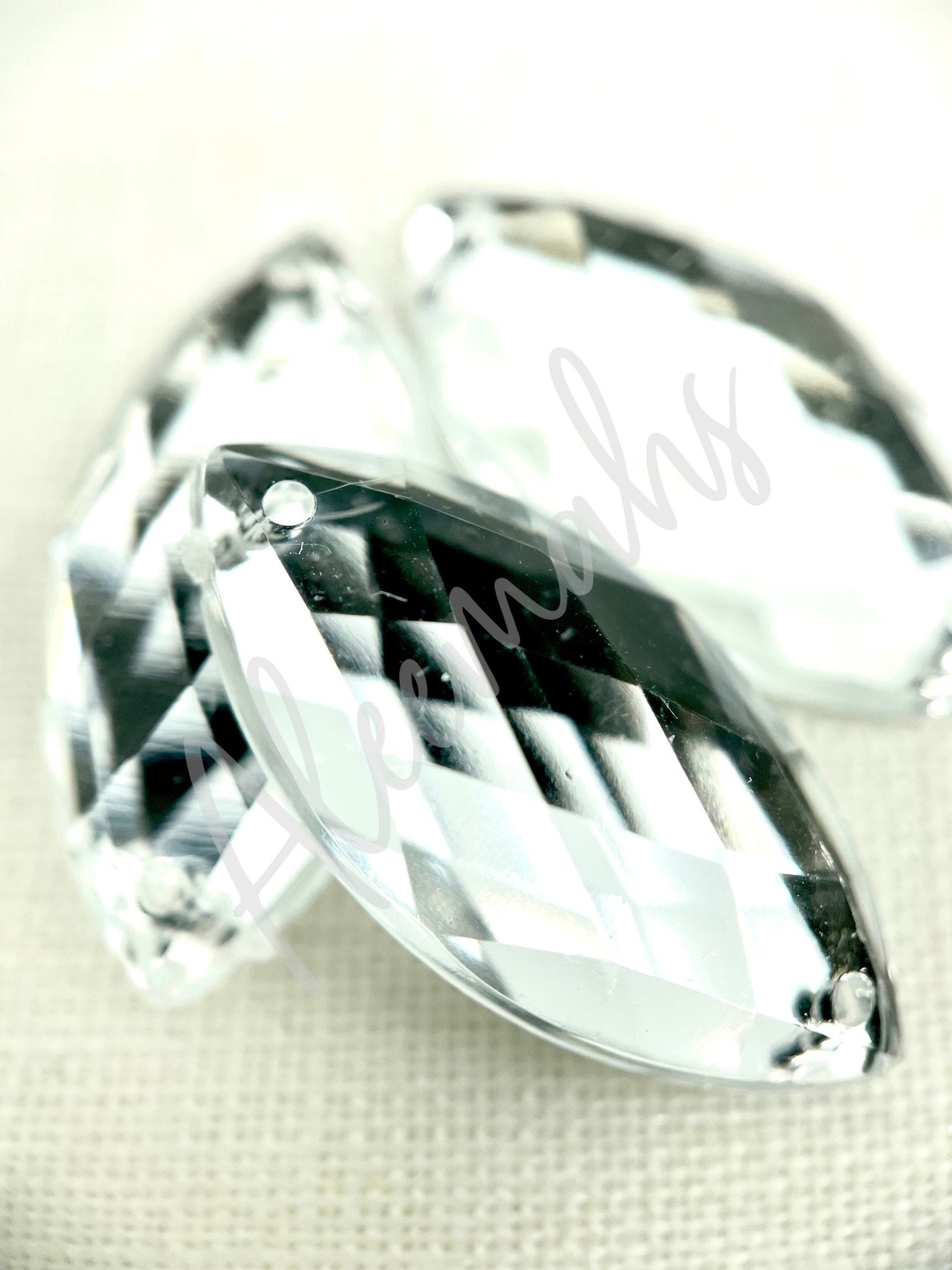 Crystal Eye Acrylic Jewel - Aleemahs