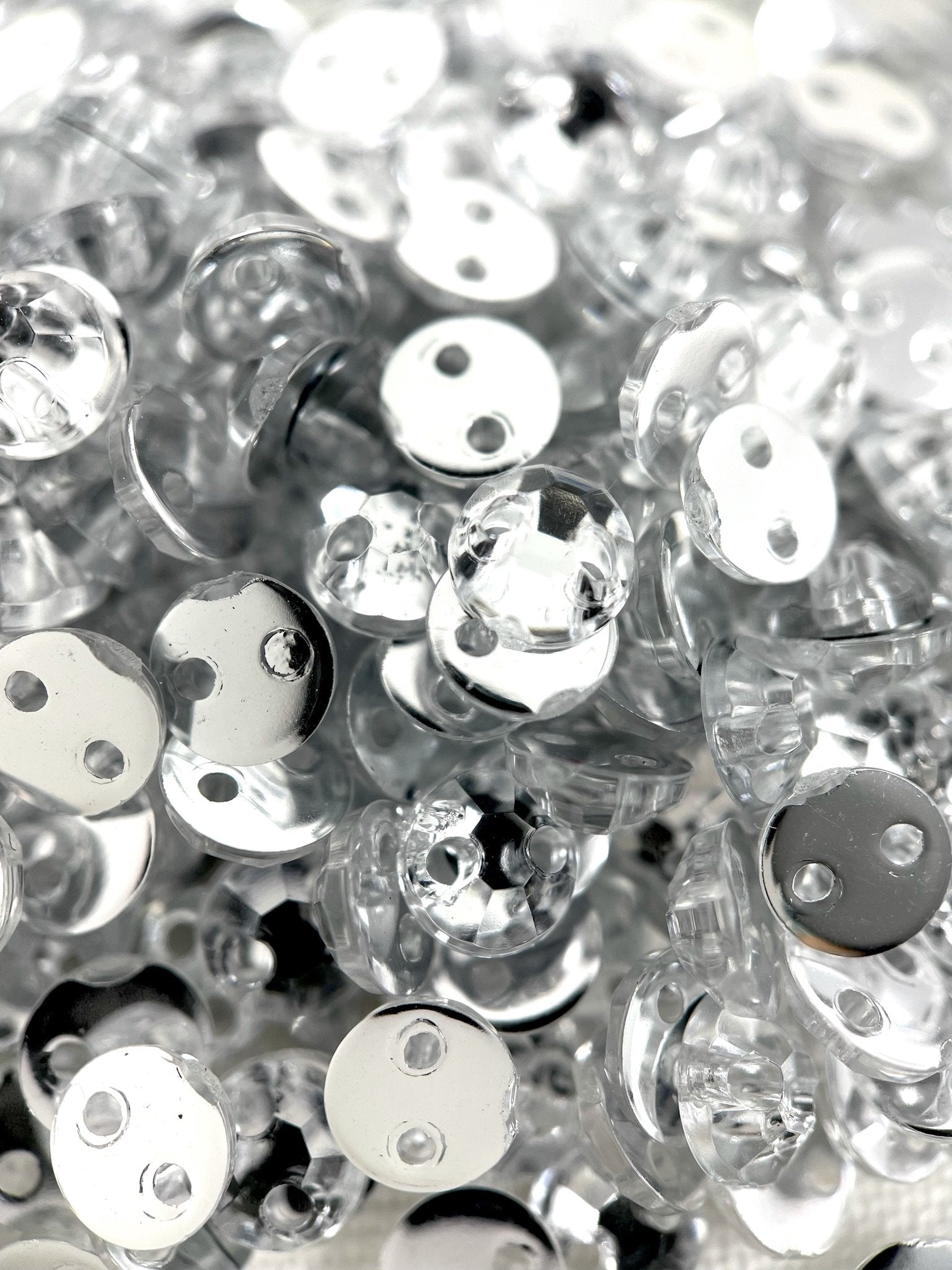 Crystal Round Acrylic Jewel - Aleemahs