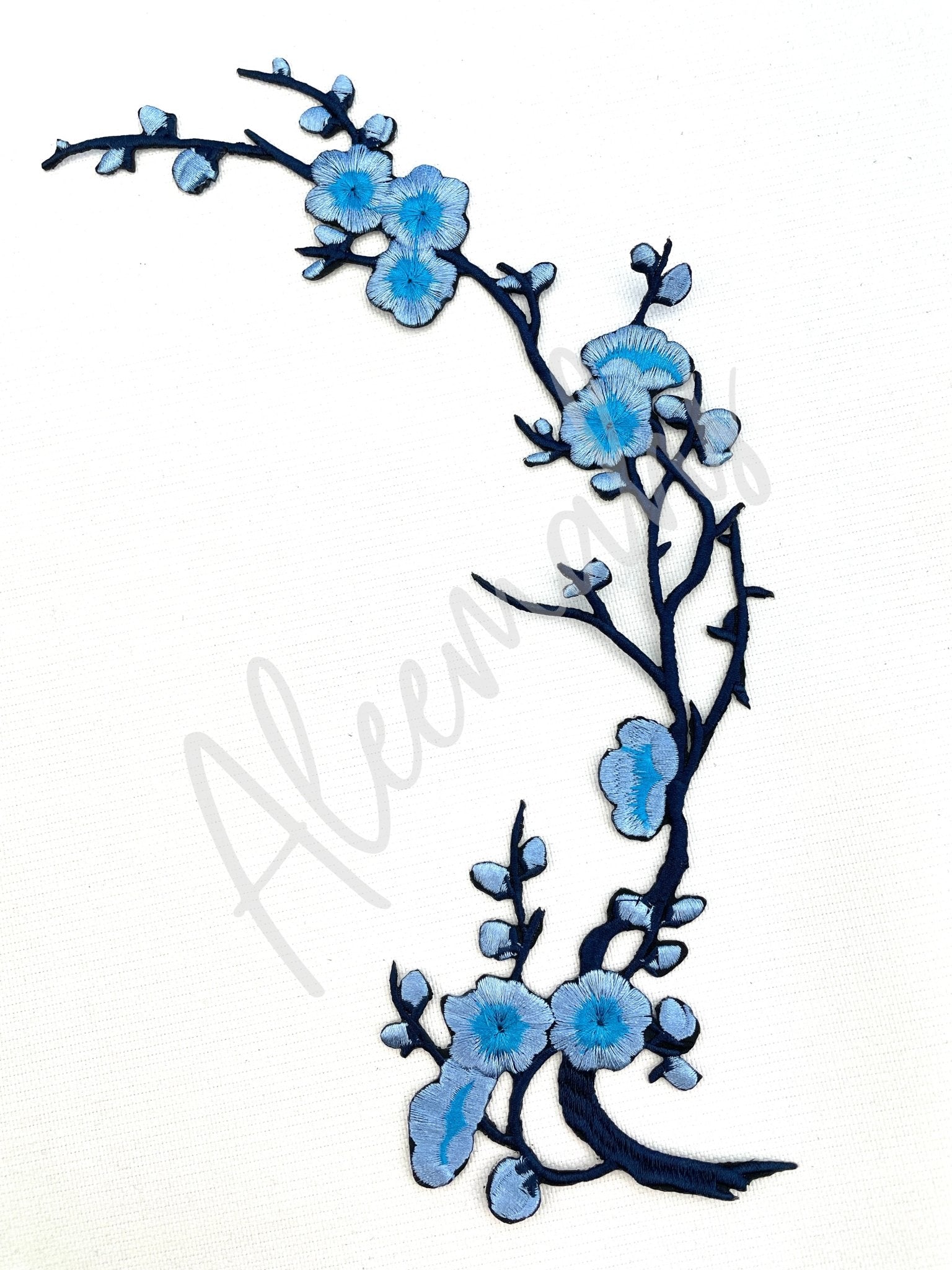 EMB - 032: Blue floral spray - Aleemahs