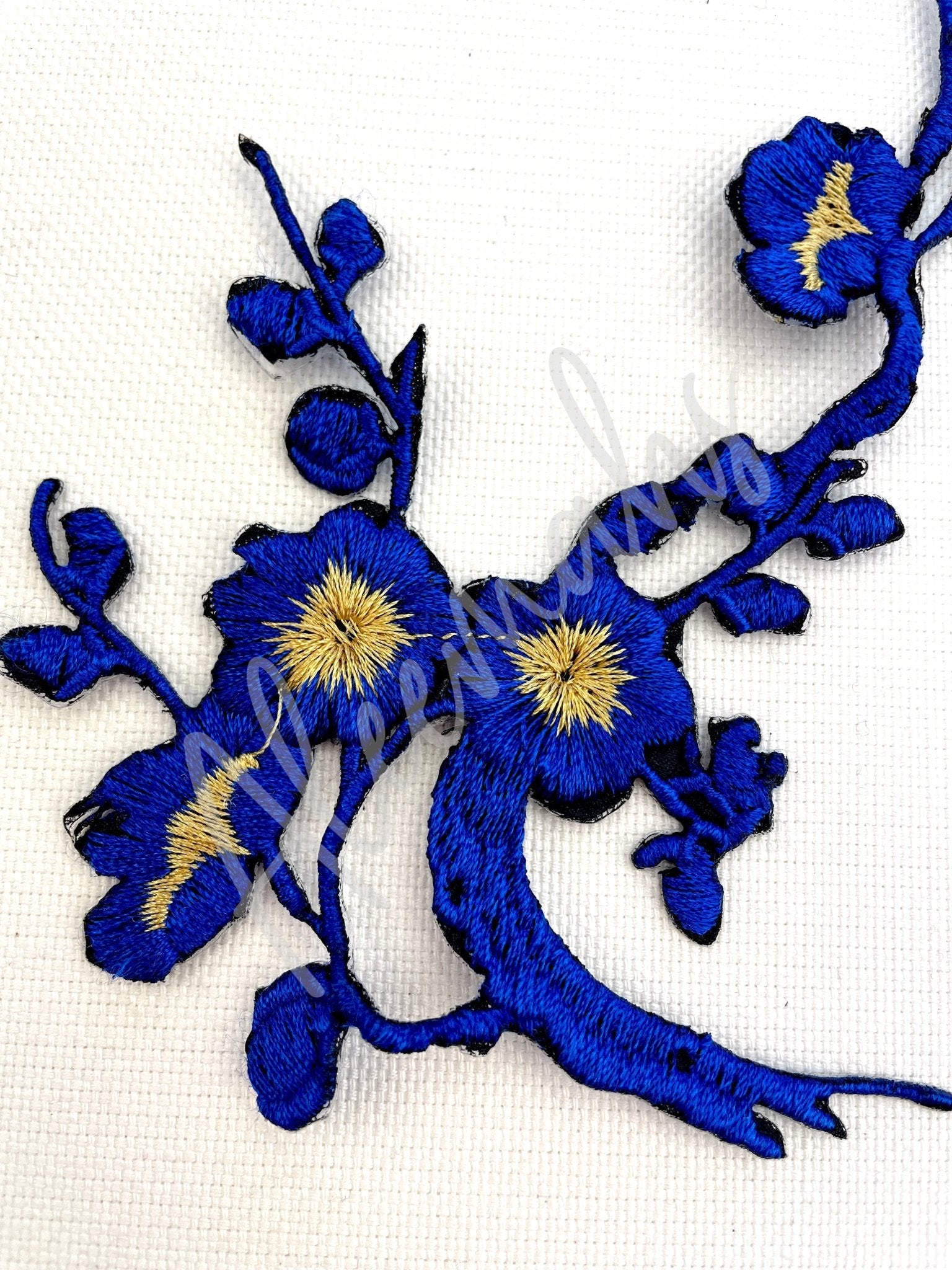 EMB - 032: Royal Blue - Aleemahs