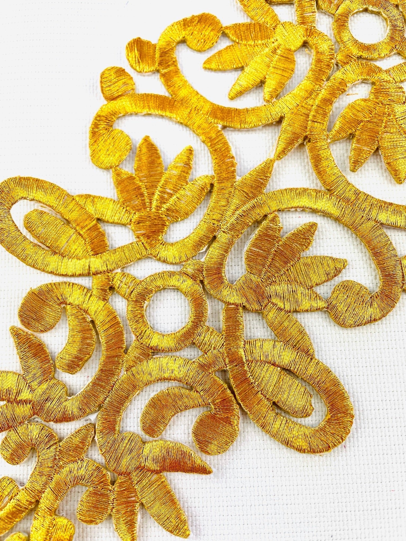 EMB - 827: Lace applique Gold - Aleemahs