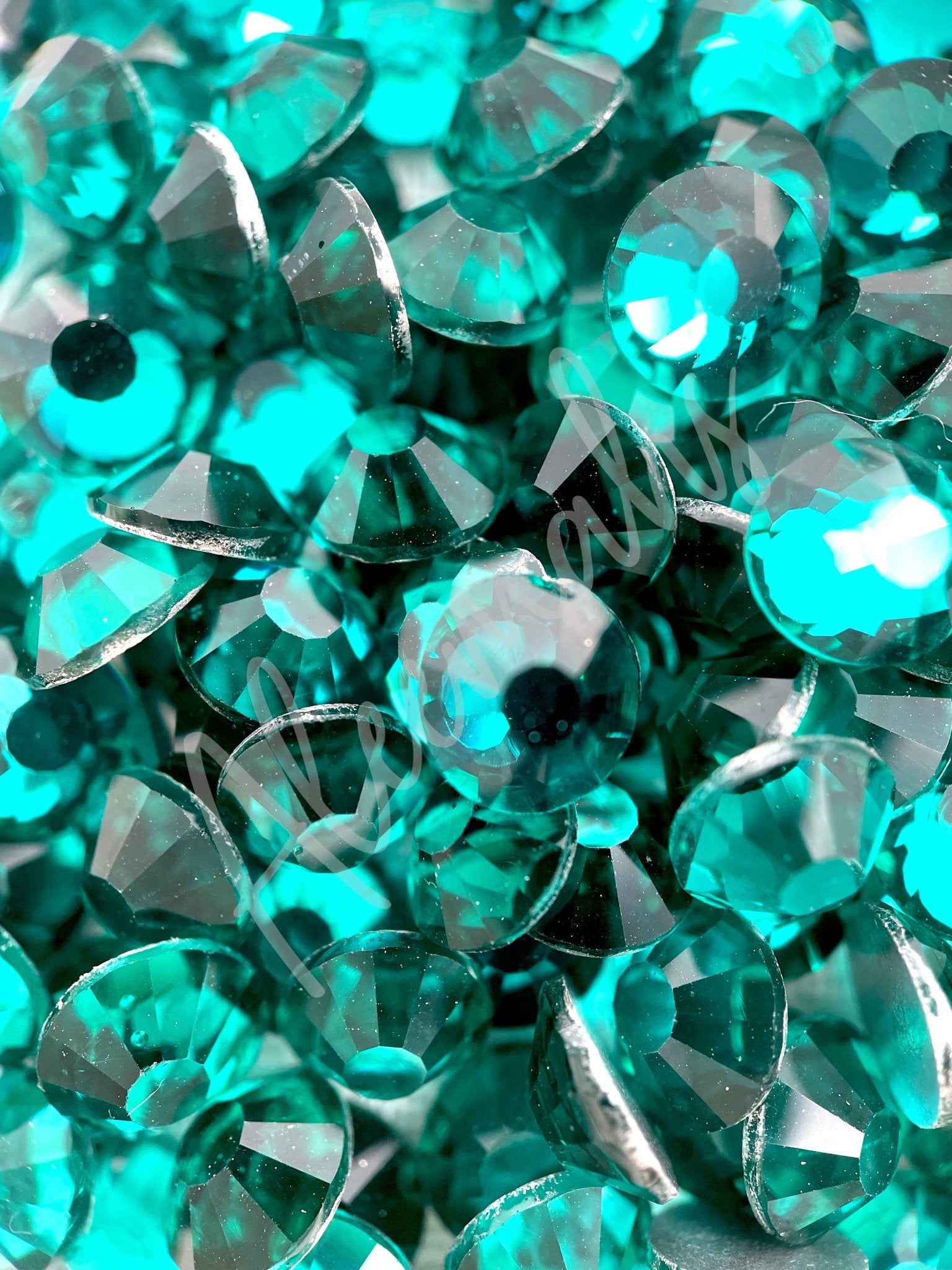Green Zircon Flatback - Aleemahs