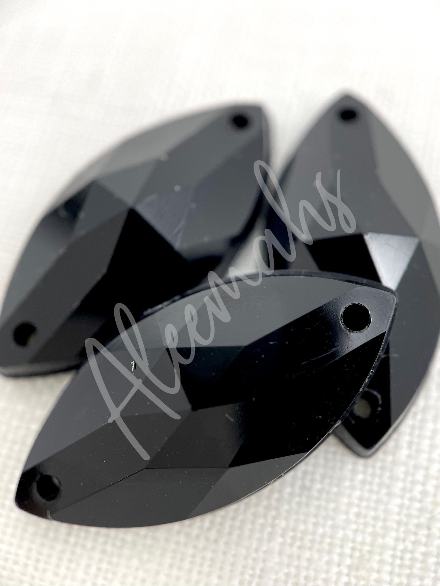 Jet Eye Acrylic Jewel - Aleemahs