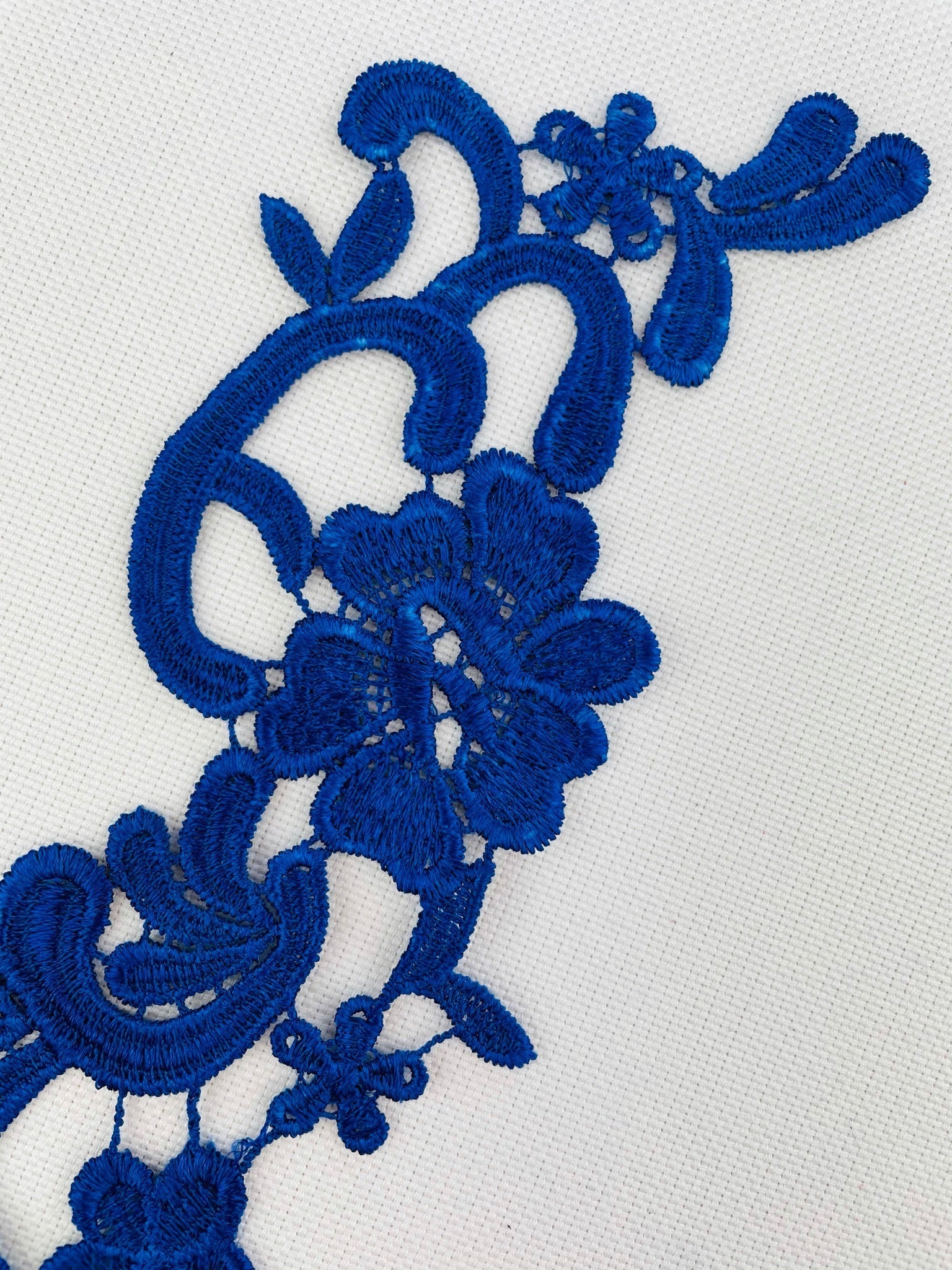 LA - 013 - Royal Blue lace Pair - Aleemahs