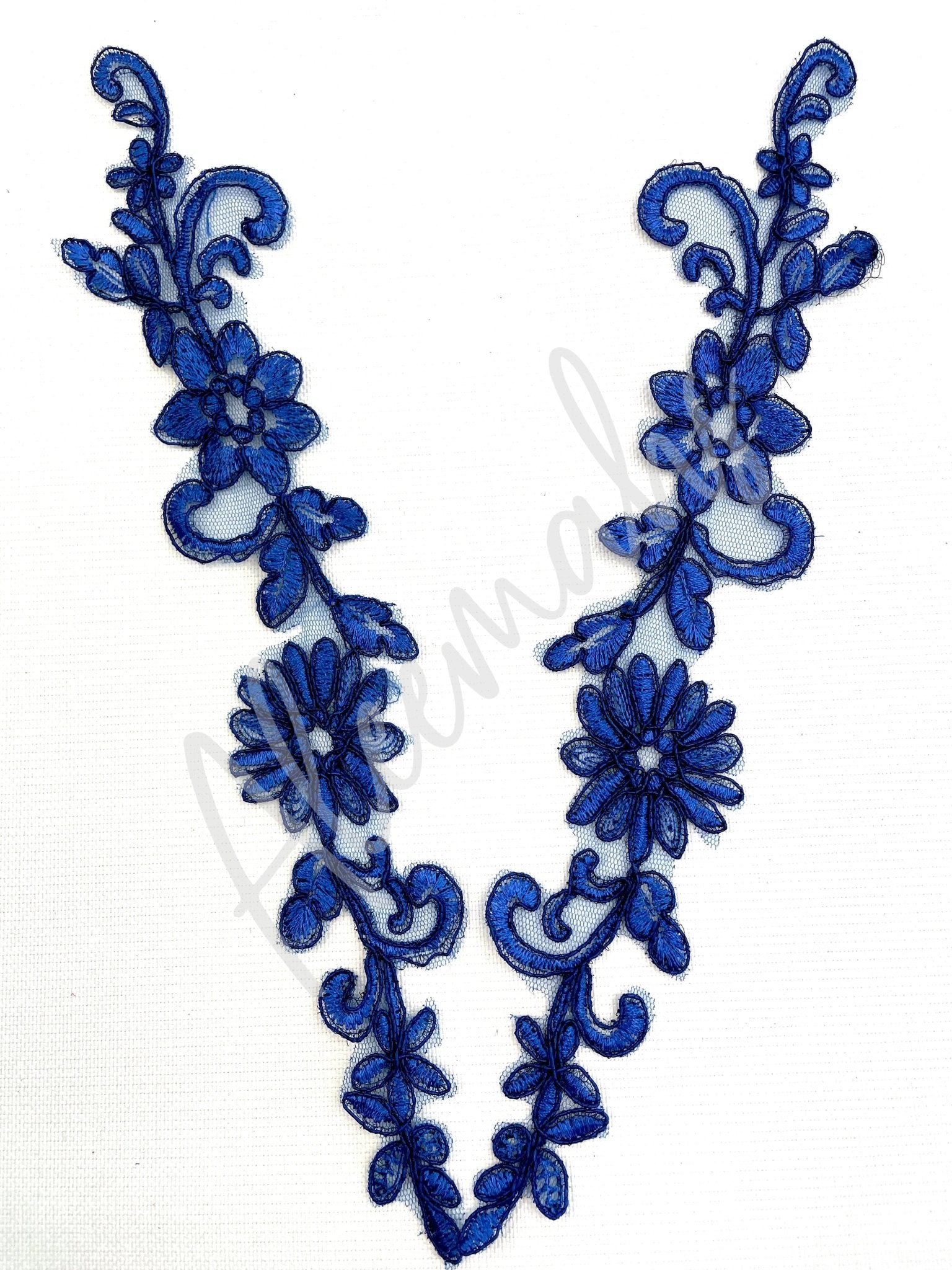 LA - 031: Lace applique pair - Aleemahs