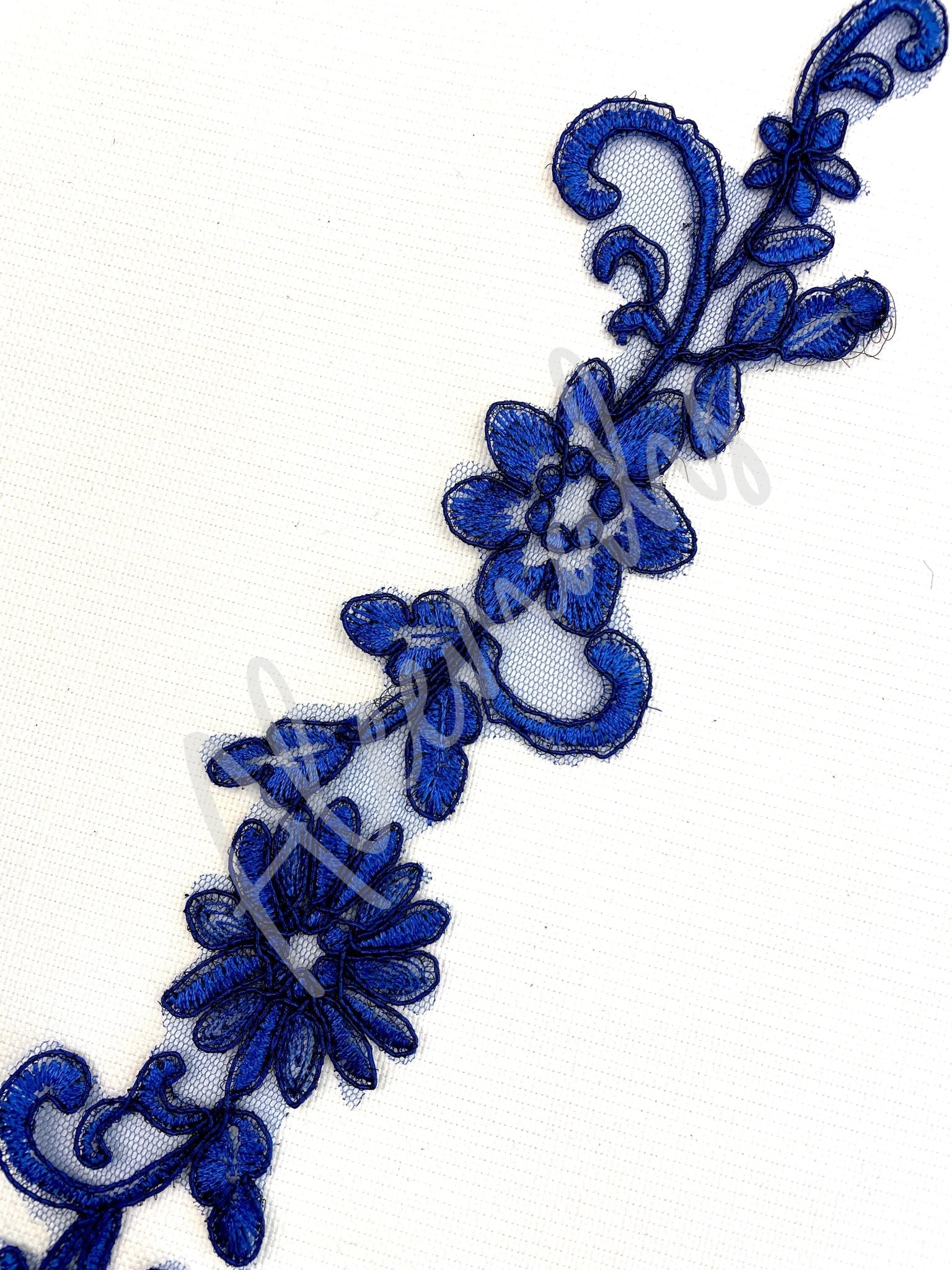 LA - 031: Lace applique pair - Aleemahs