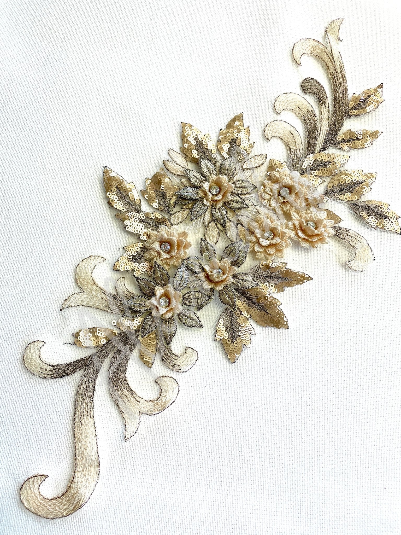 LA - 035: Large 3D applique with sequins: Beige Gold - Aleemahs