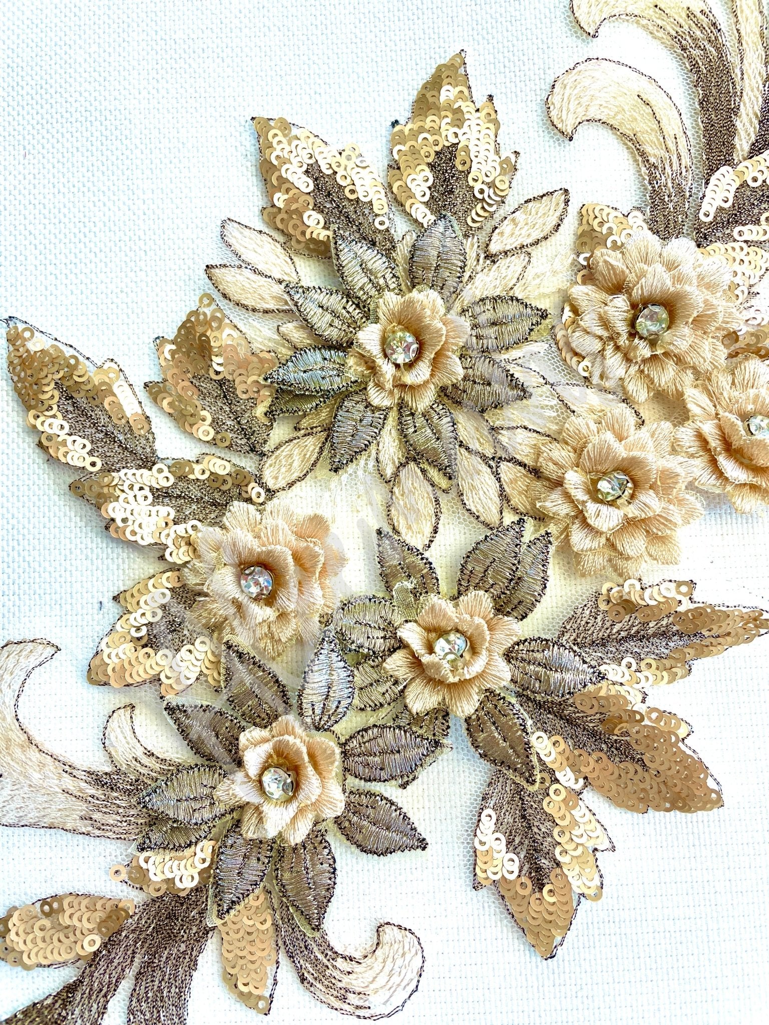 LA - 035: Large 3D applique with sequins: Beige Gold - Aleemahs