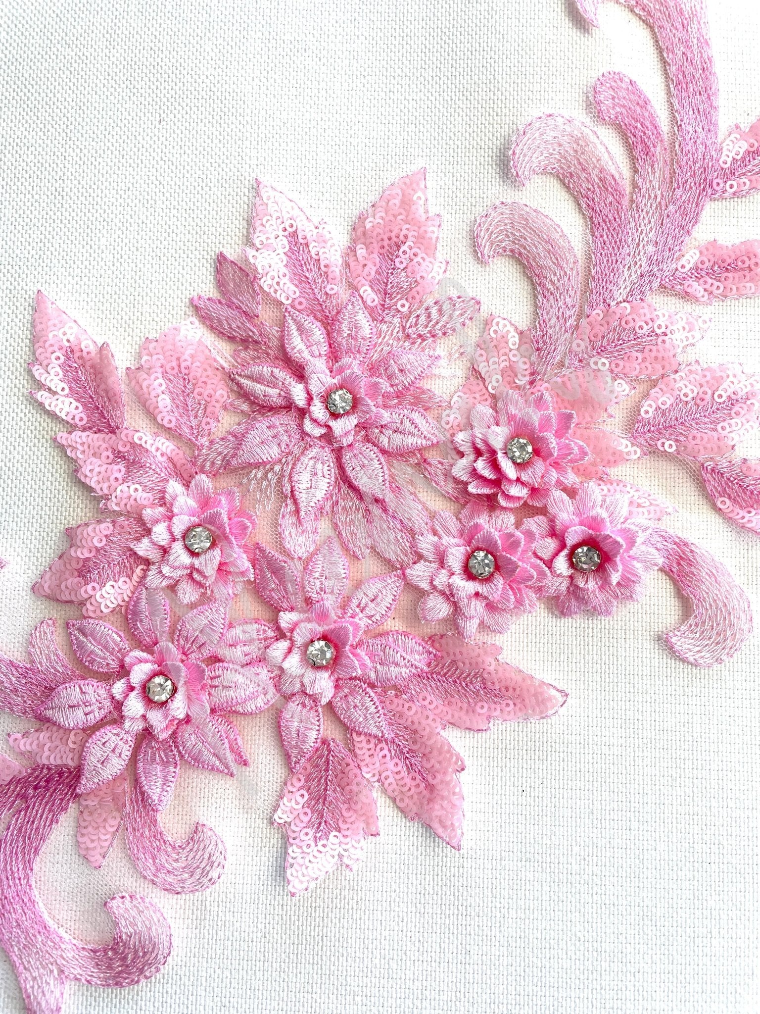 LA - 035: Large 3D applique with sequins: Pink - Aleemahs