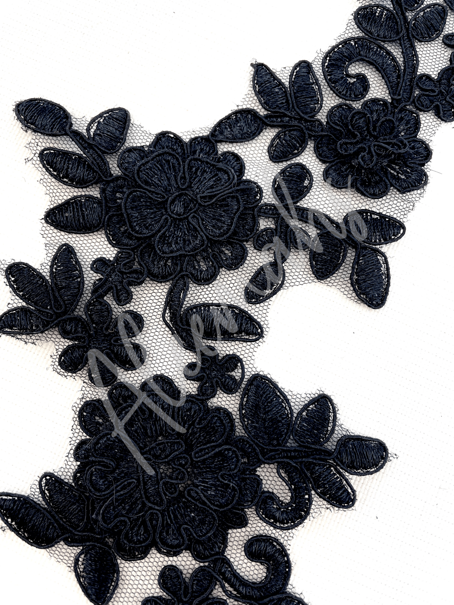 LA - 045: Black lace applique pair - Aleemahs
