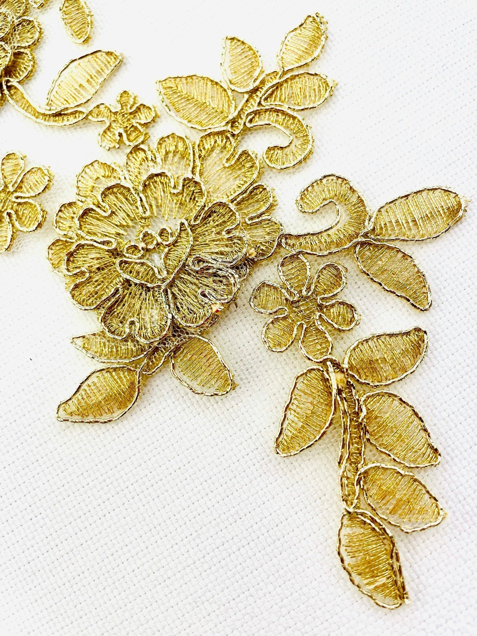 LA - 045: Metallic Gold lace applique pair - Aleemahs