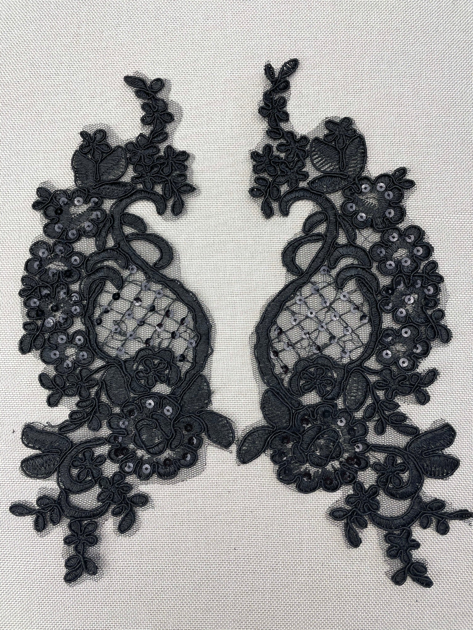LA - 051: Black with sequin lace pair - Aleemahs