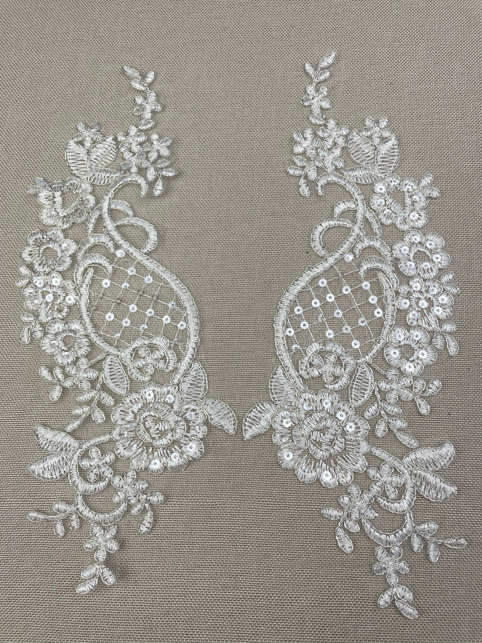 LA - 051: Off white with sequin and silver edge lace pair - Aleemahs