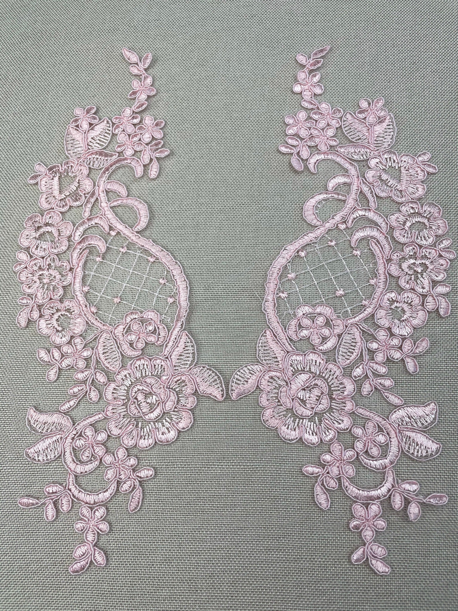 LA - 051: Pale Pink lace pair - Aleemahs