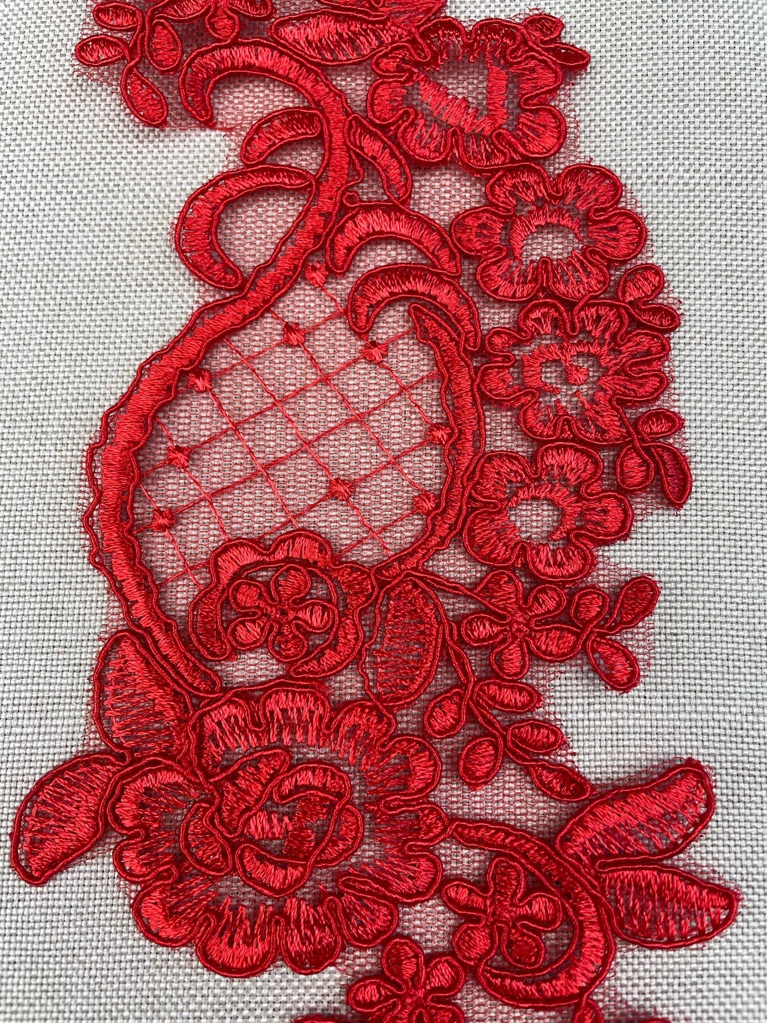 LA - 051: Red lace pair - Aleemahs