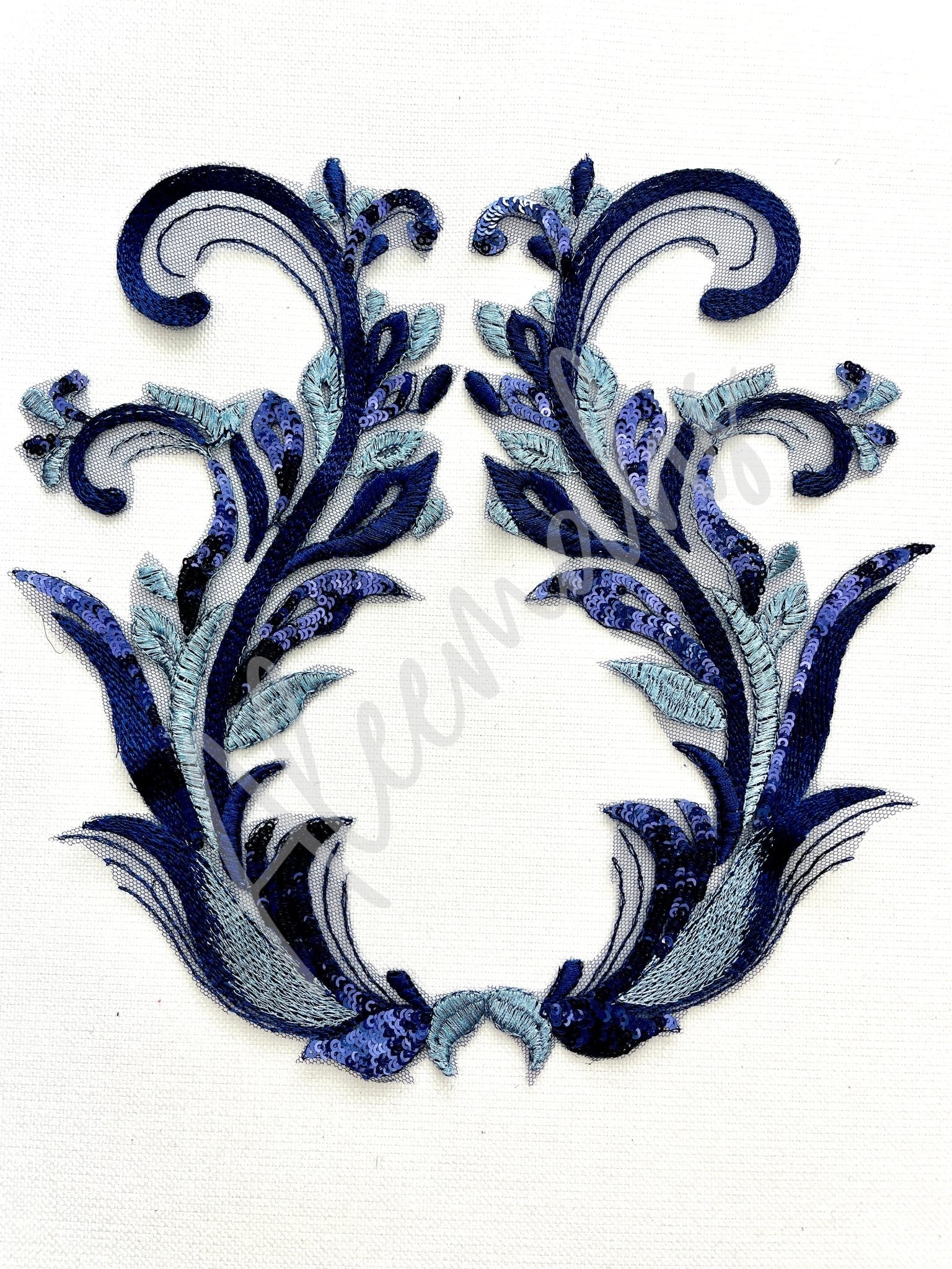LA - 052: Navy lace pair - Aleemahs