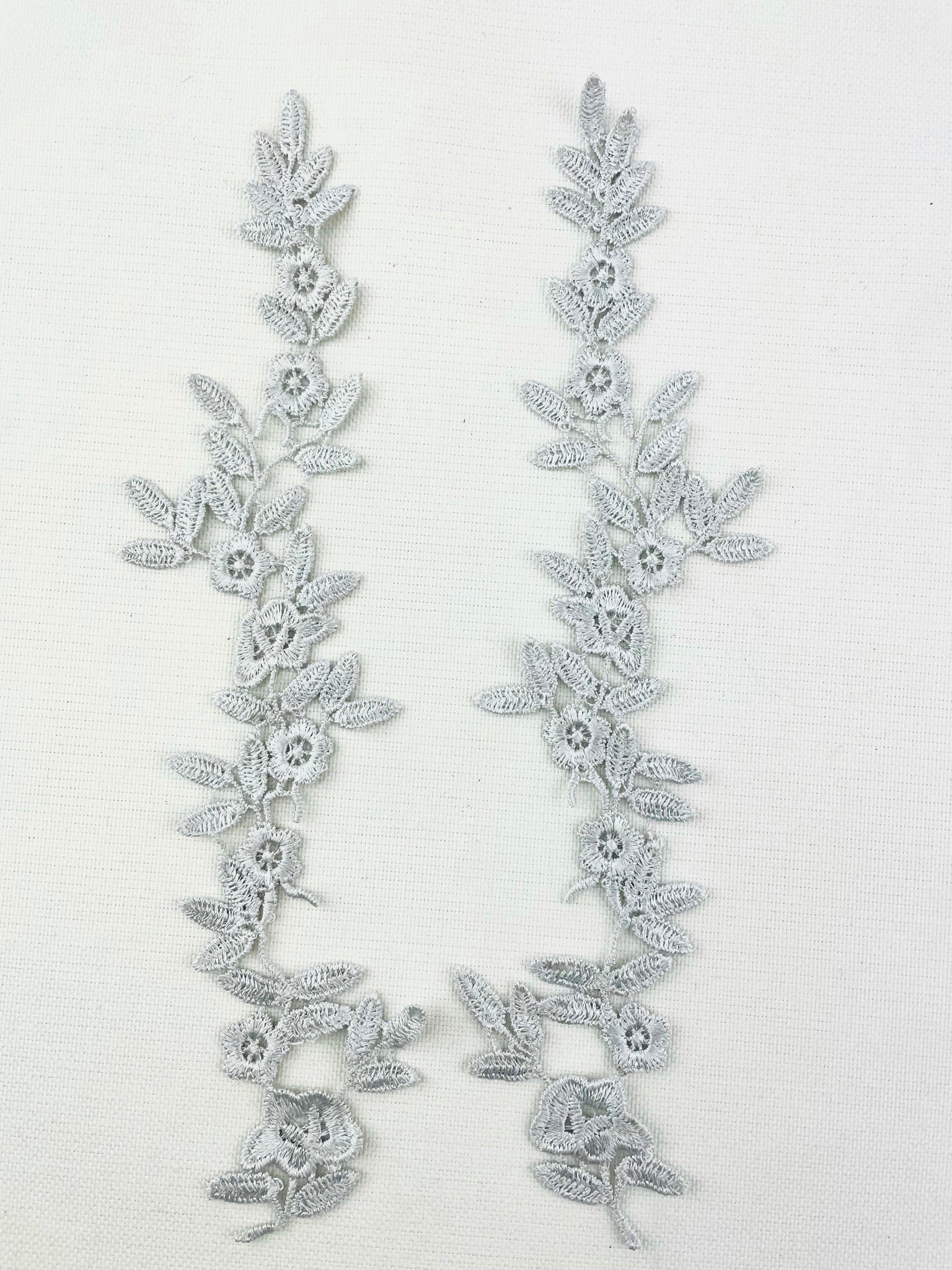 LA - 057: Silver/Grey long floral pair - Aleemahs