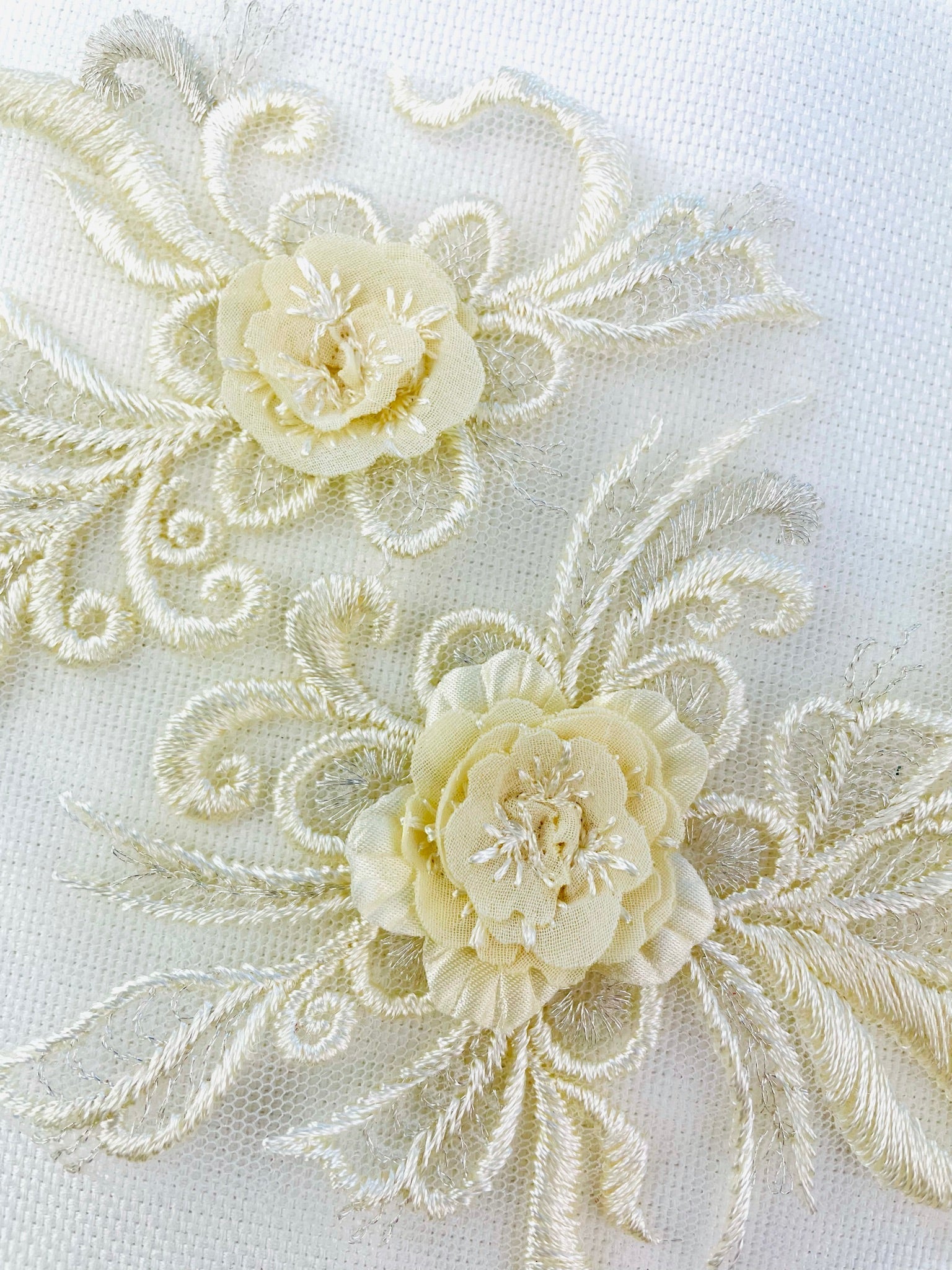 LA - 060: Champagne floral pair - Aleemahs