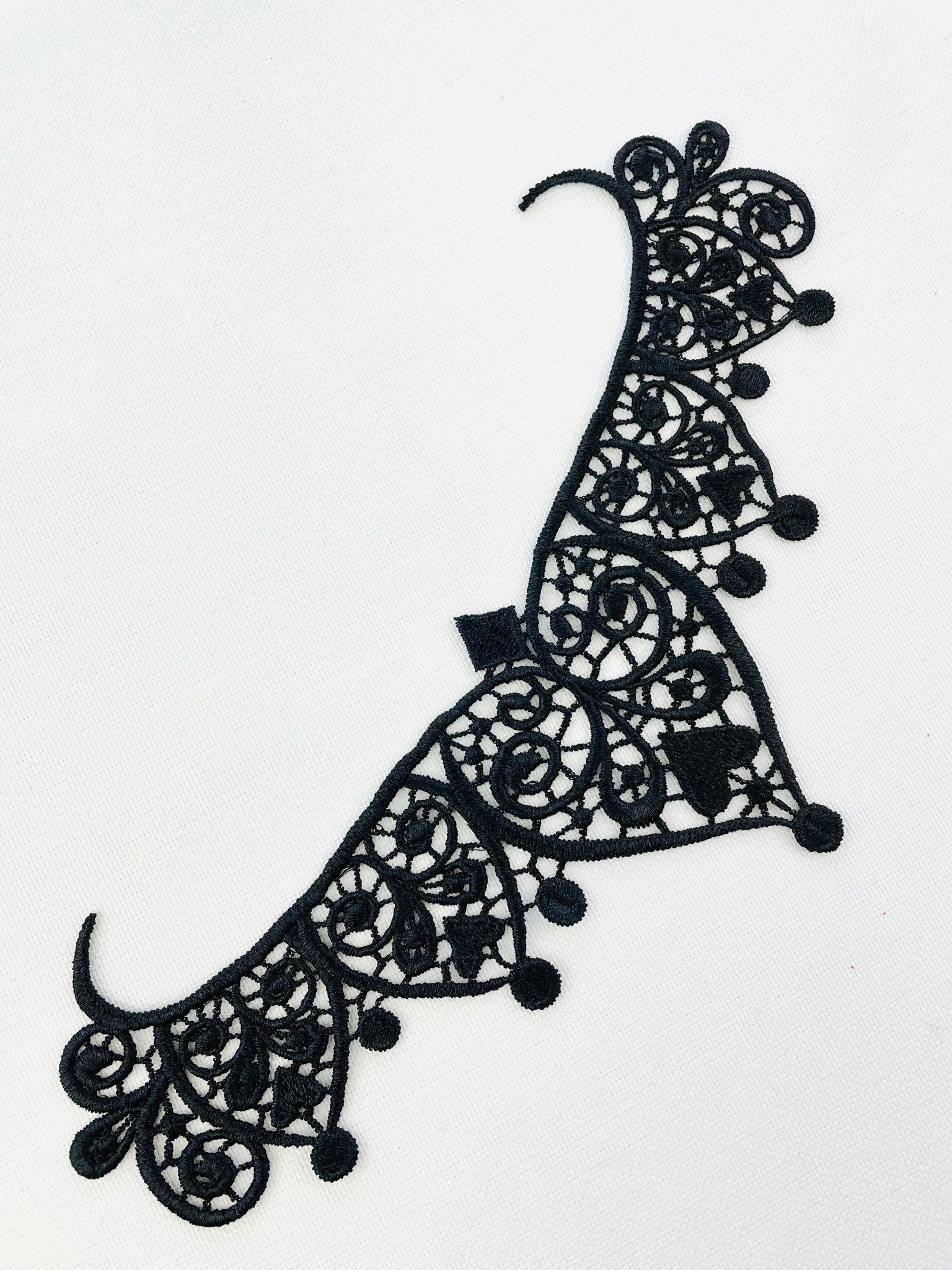 LA - 064: Black - Aleemahs