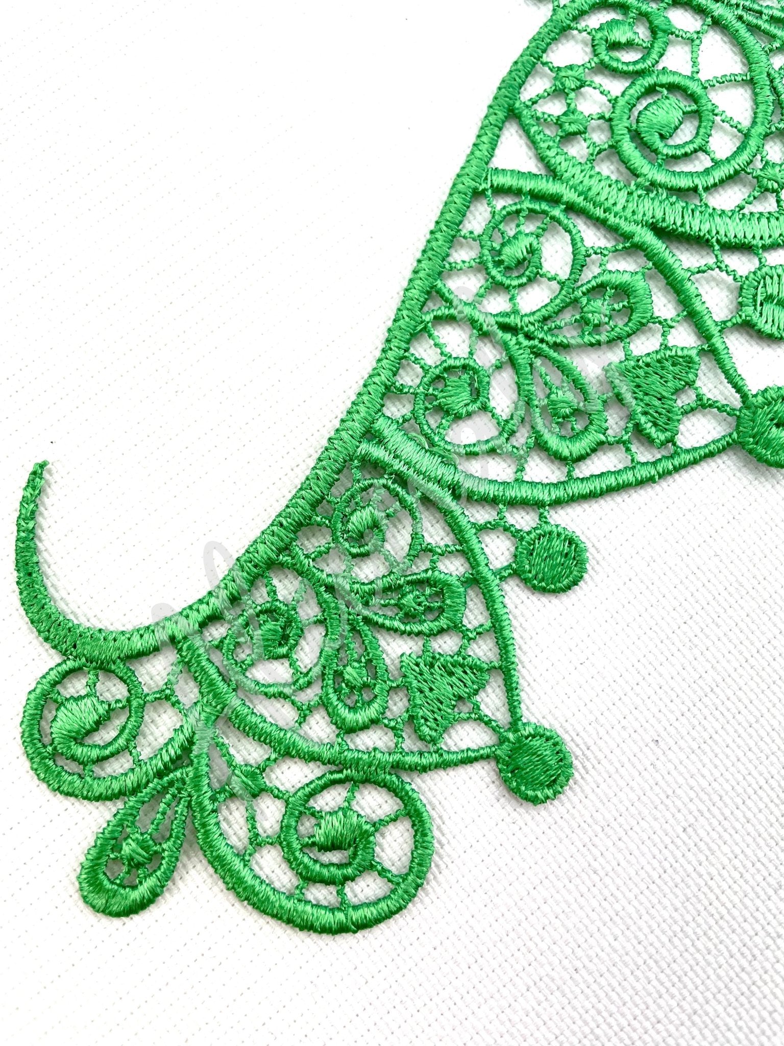 LA - 064: Green - Aleemahs