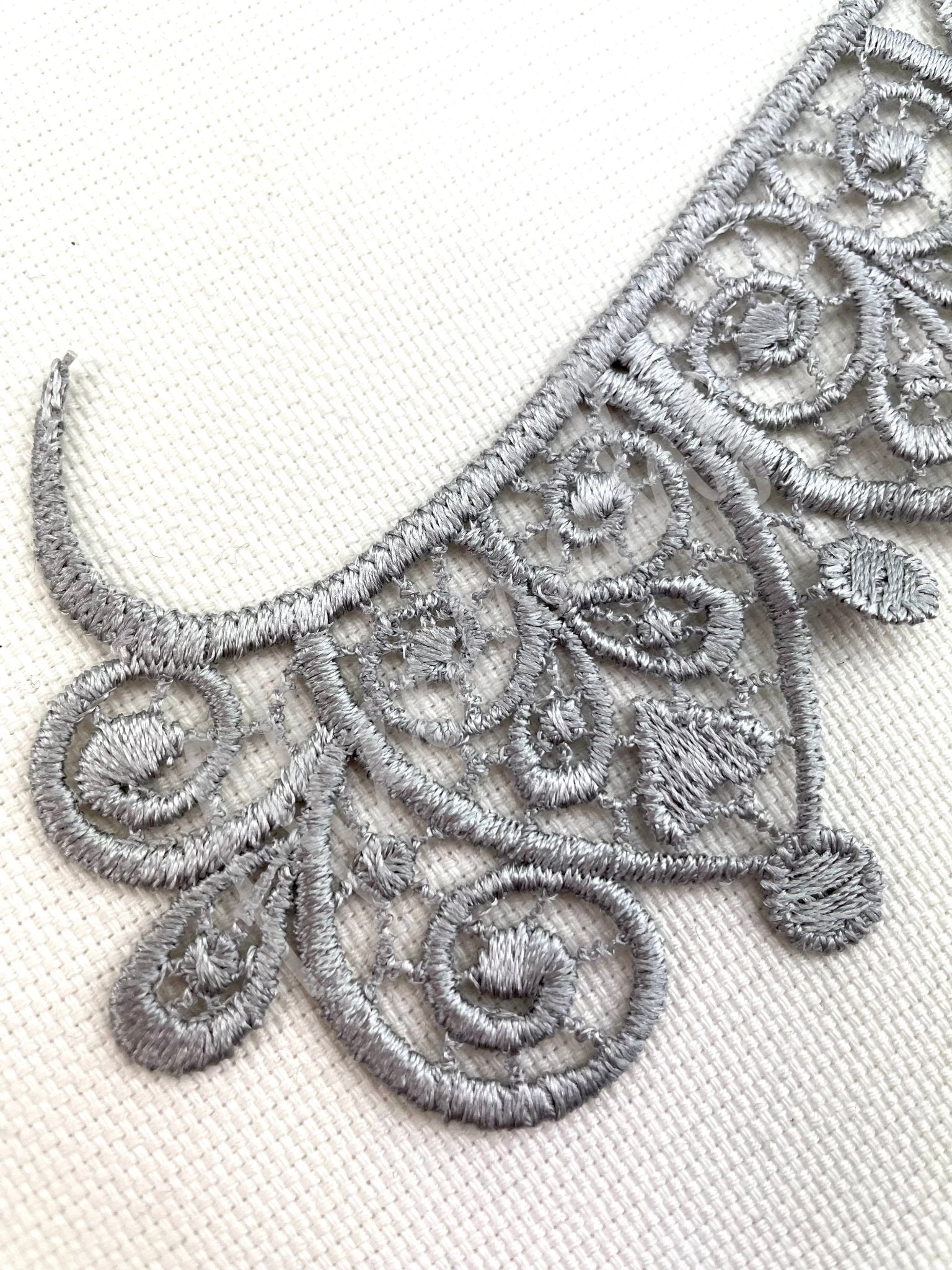 LA - 064: Silver - Aleemahs