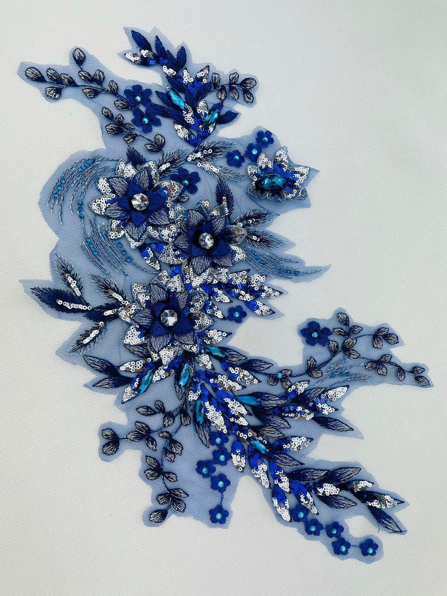 LA - 145 - Royal Blue lace applique - Aleemahs