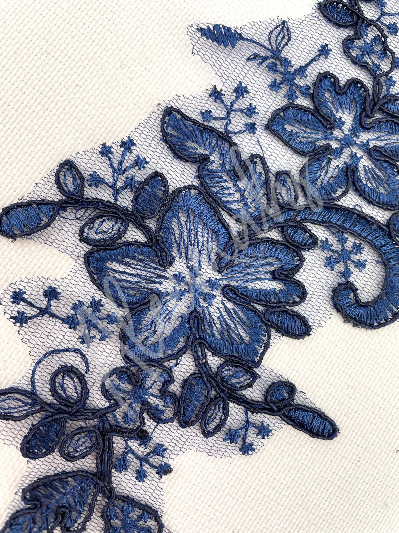 LA - 2104 Navy lace pair - Aleemahs