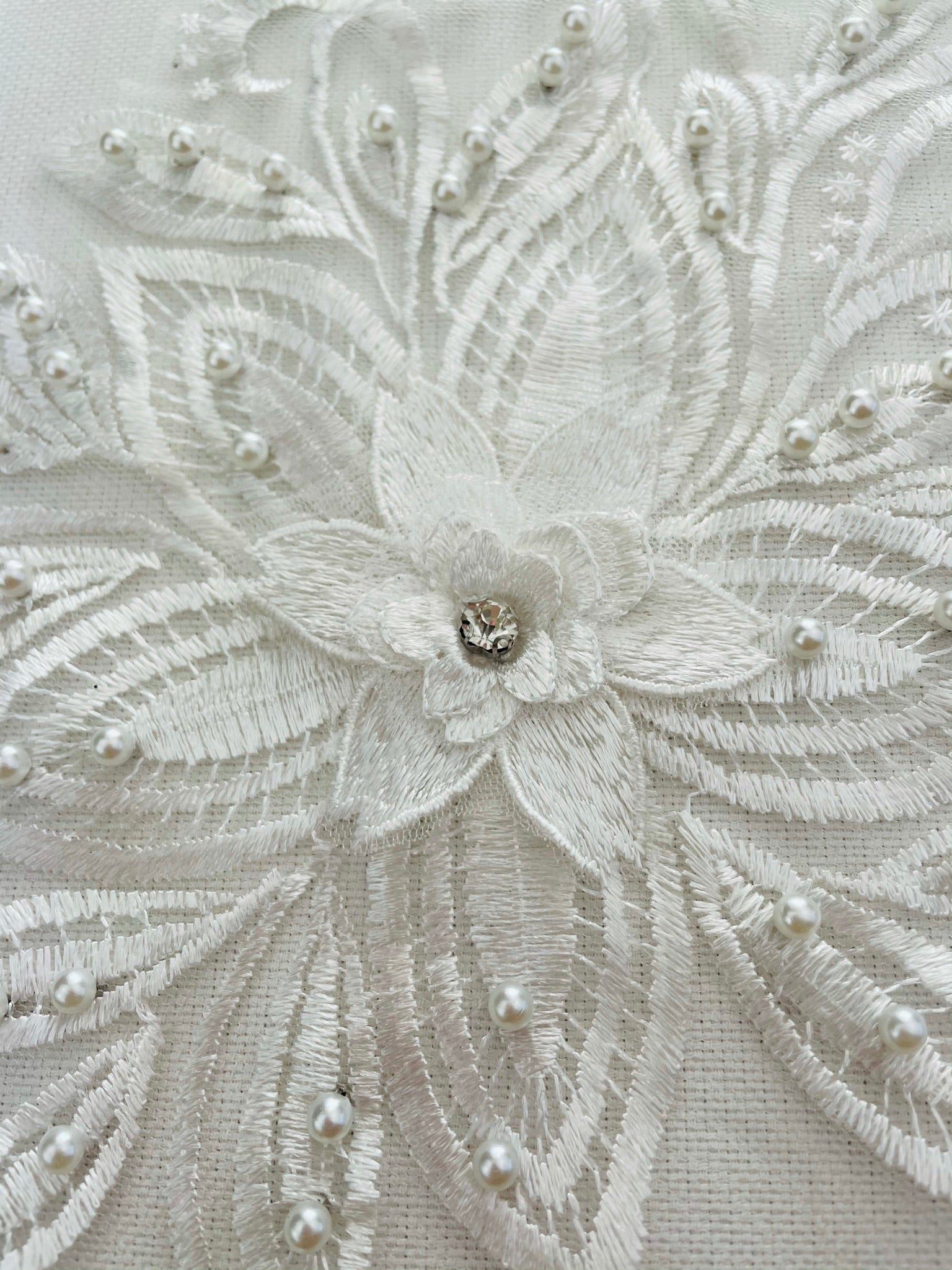 LA - 2105 - Ivory with Pearls and Rhinestone - Aleemahs