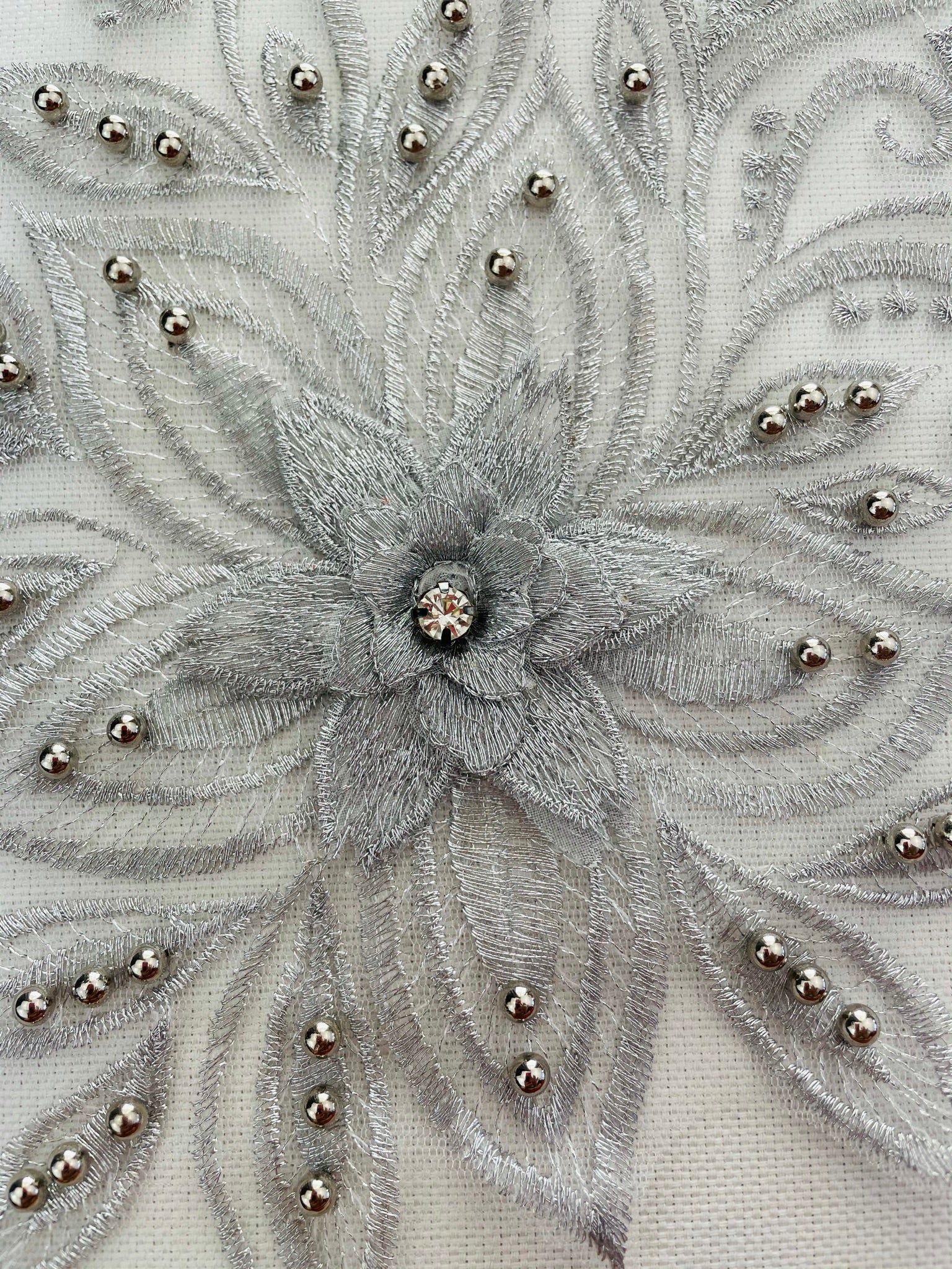 LA - 2105 - Silver with Silver Pearls and Rhinestone - Aleemahs