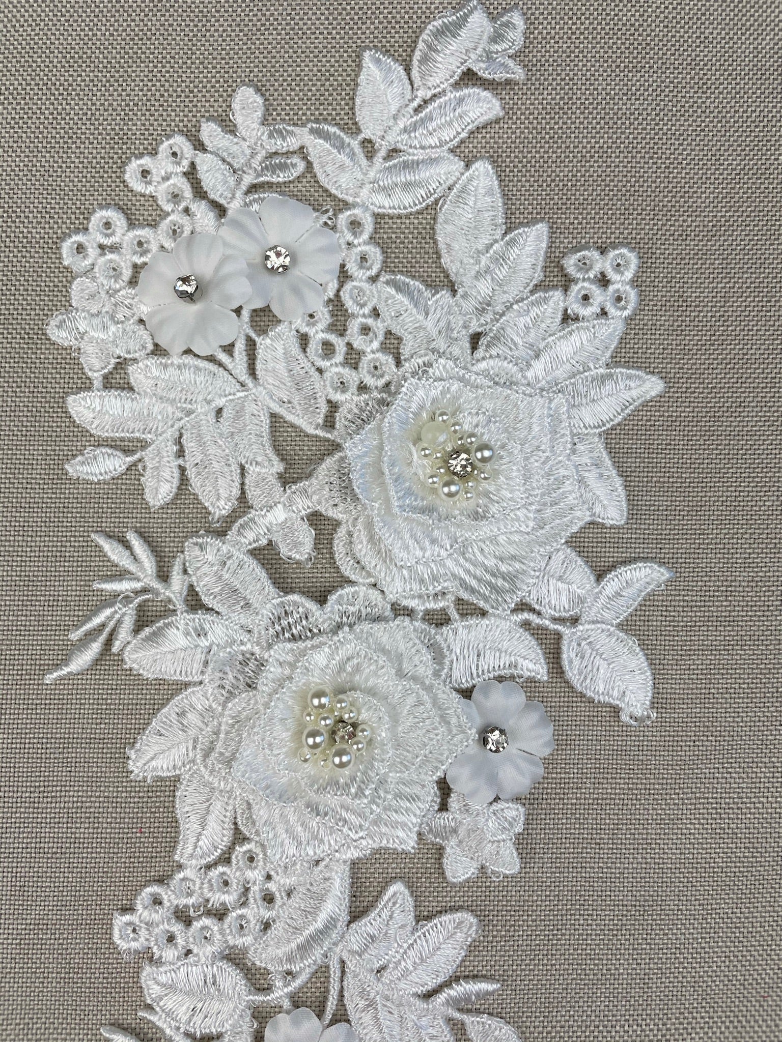 LA - 2106 - Off White with Pearls and Rhinestone - Aleemahs