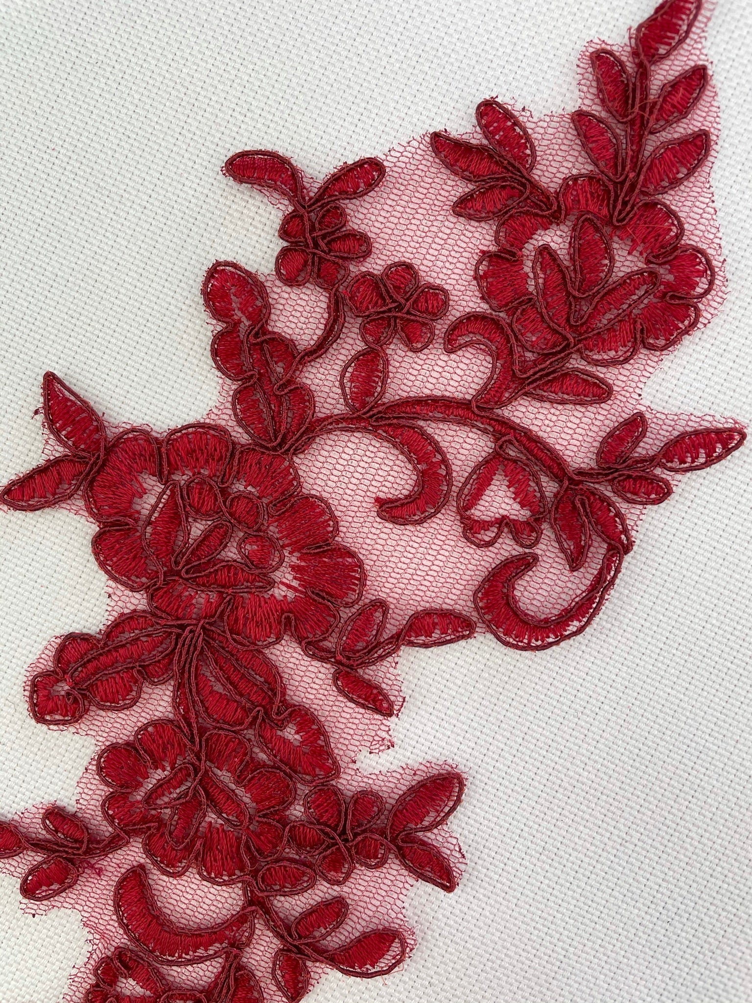 LA - 2107 - Dark red lace pair - Aleemahs